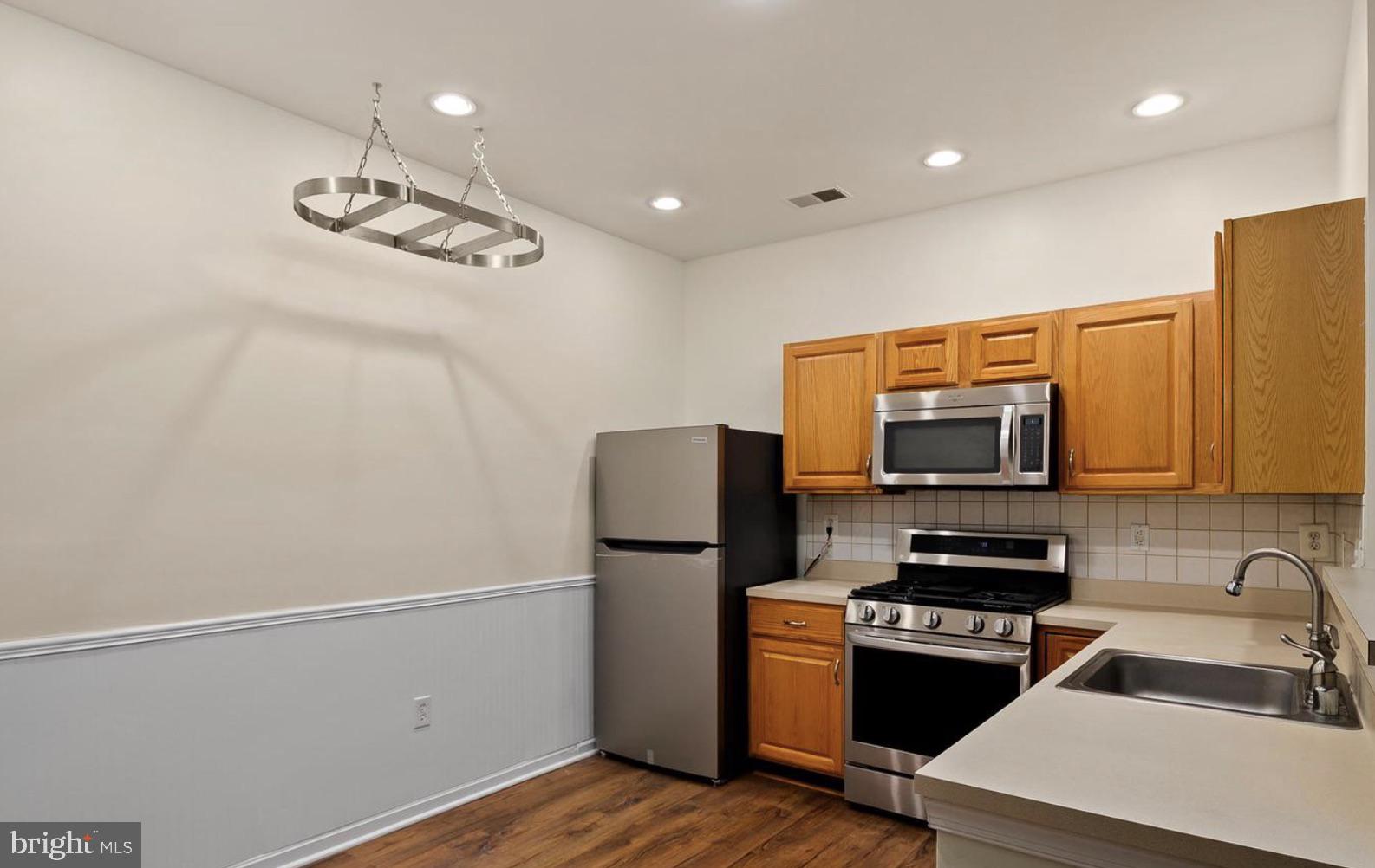 PINEY ORCHARD - Residential