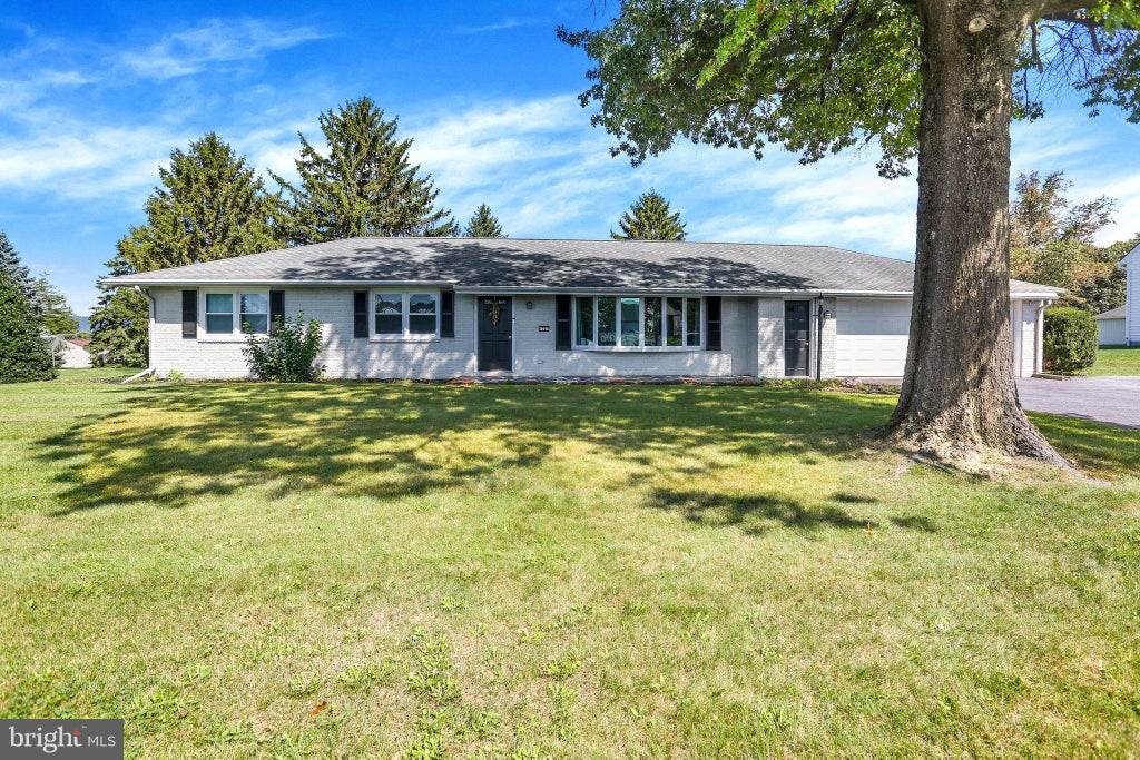Photo of 1227 Lebanon Road, MANHEIM, PA 17545 (MLS # PALA2095358)