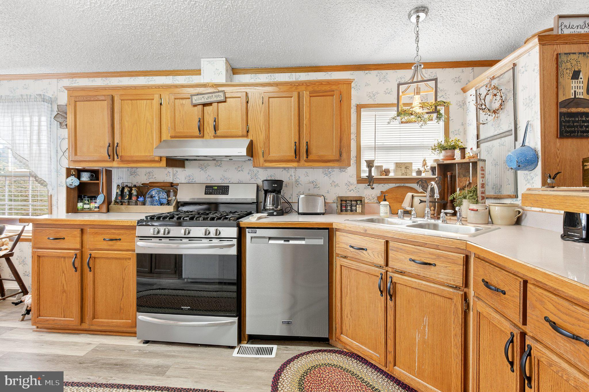 SHADOWSTONE VILLAGE - Residential