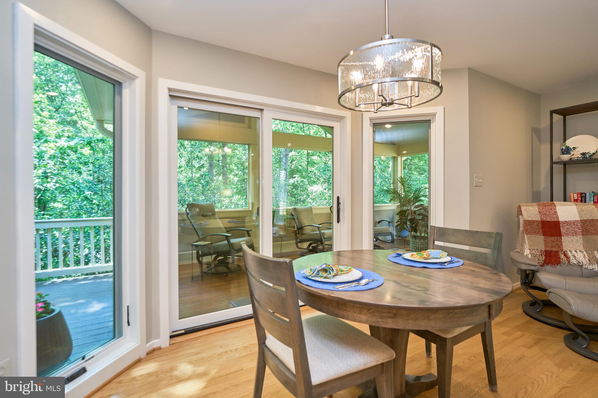 RESTON - Residential