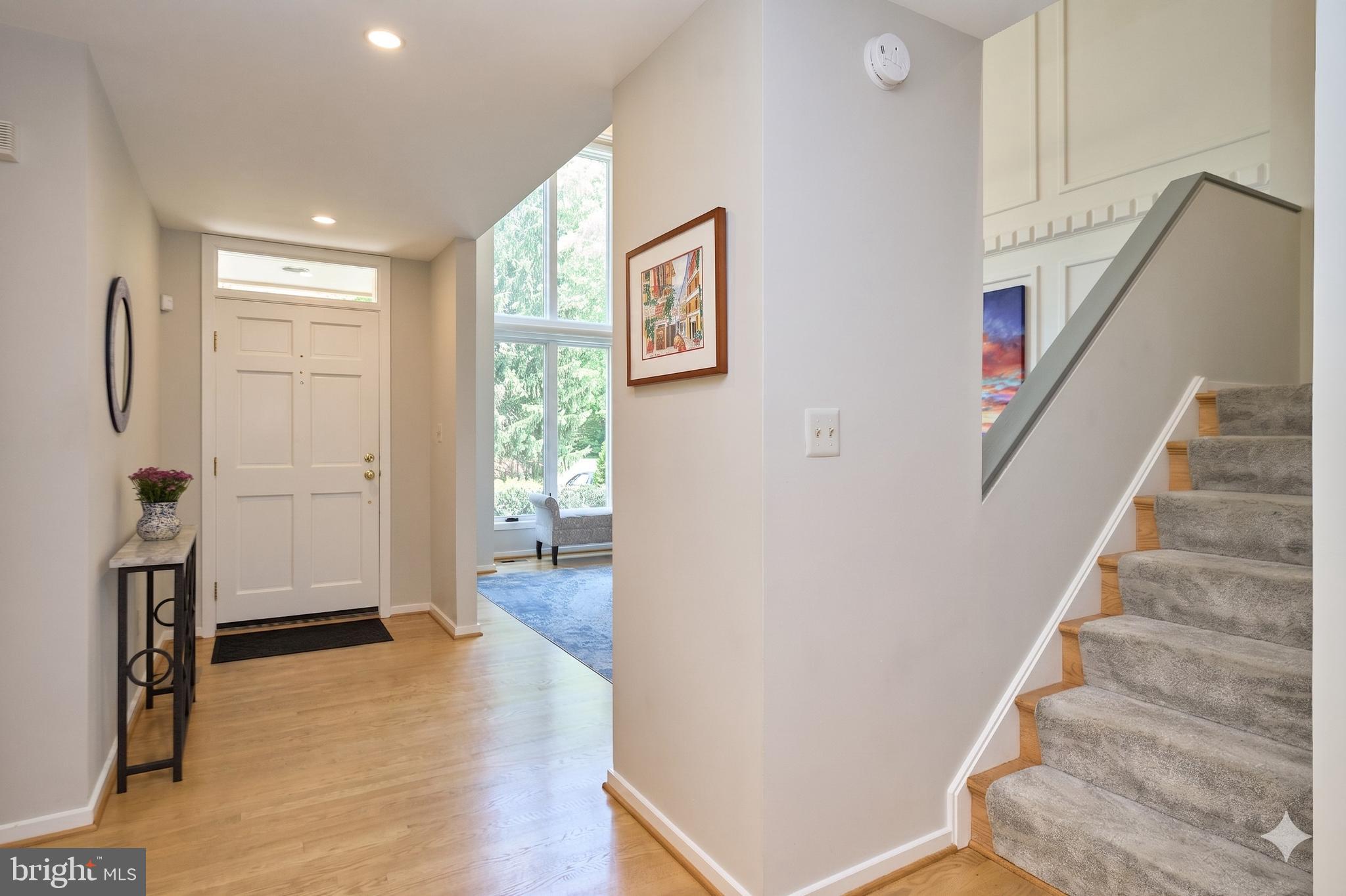 1402 HEMINGWAY COURT