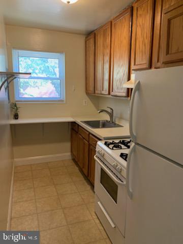 FAIRLAWN - Residential Lease