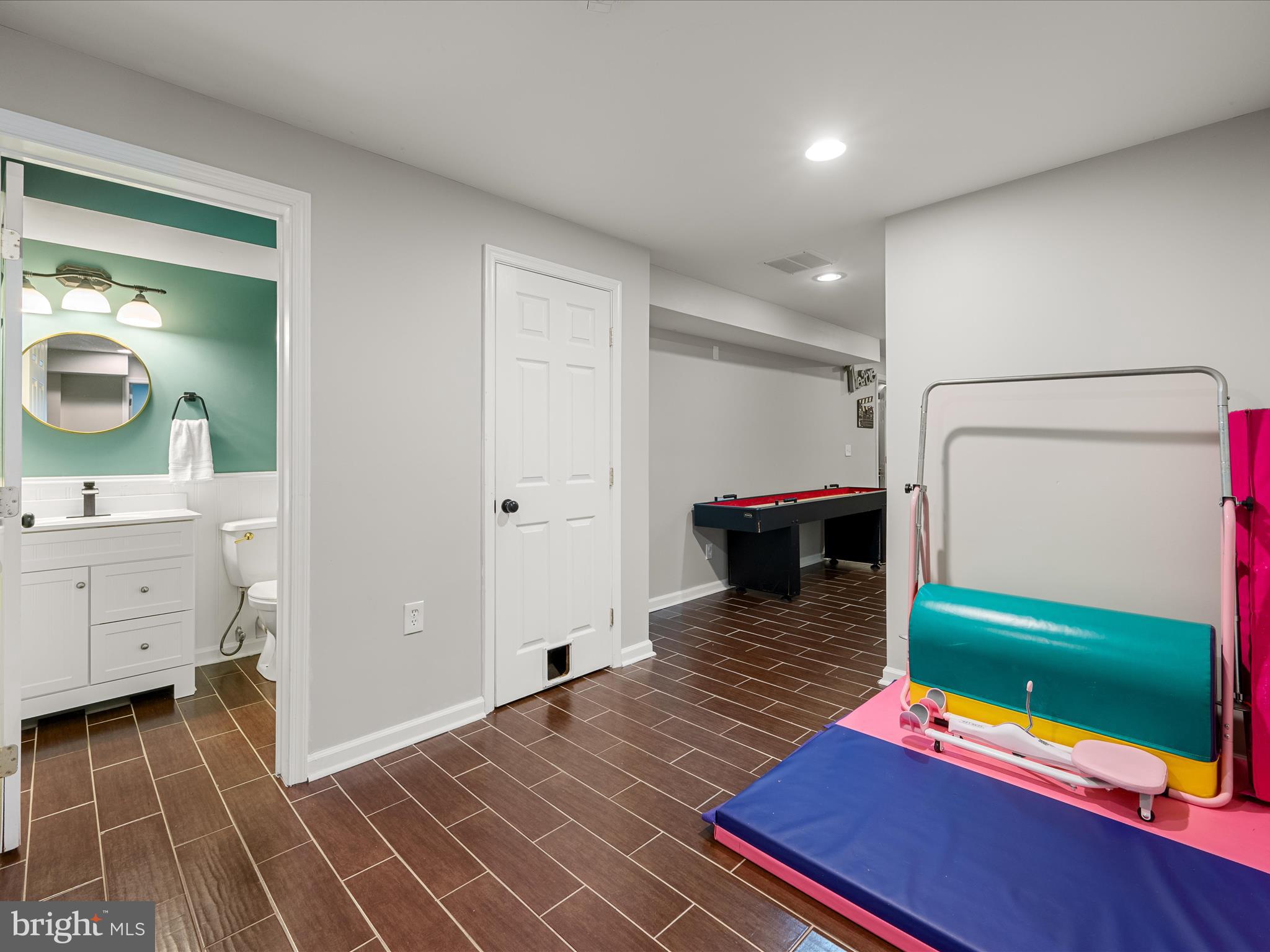 CANTER ESTATES - Residential