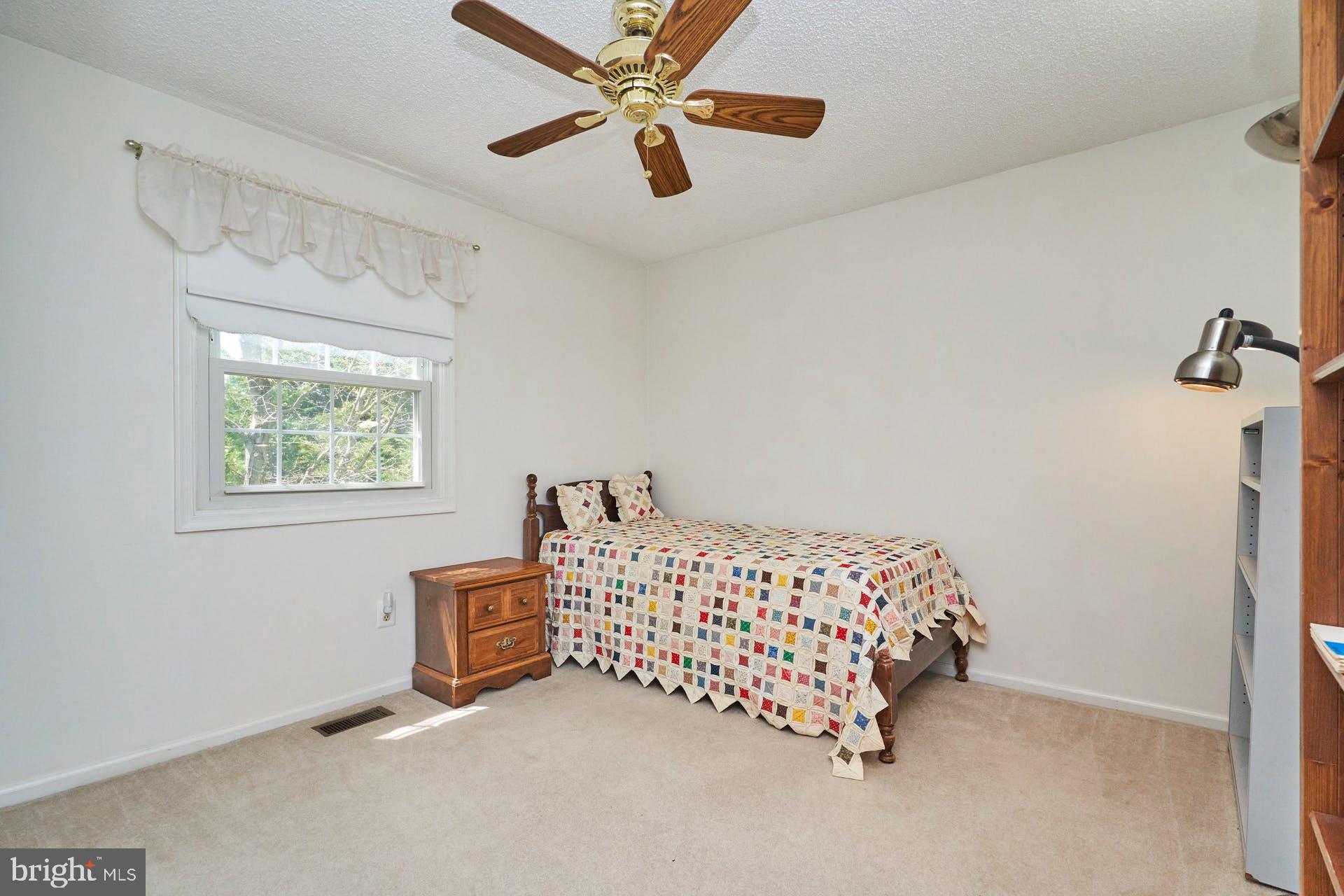 IRON RIDGE - Residential