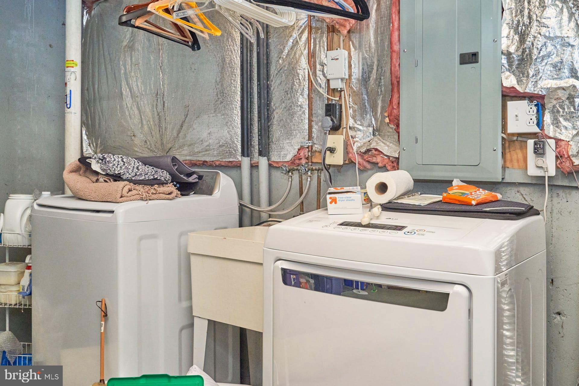 IRON RIDGE - Residential