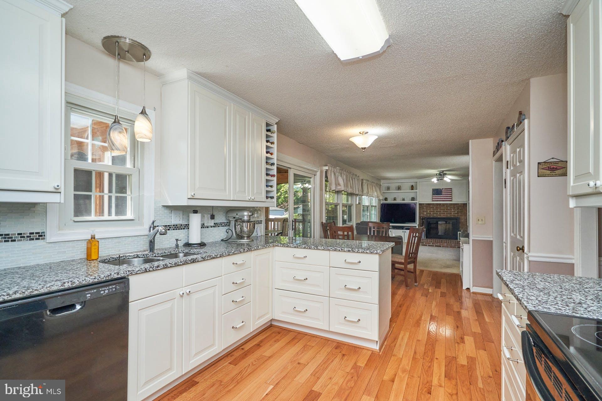 IRON RIDGE - Residential