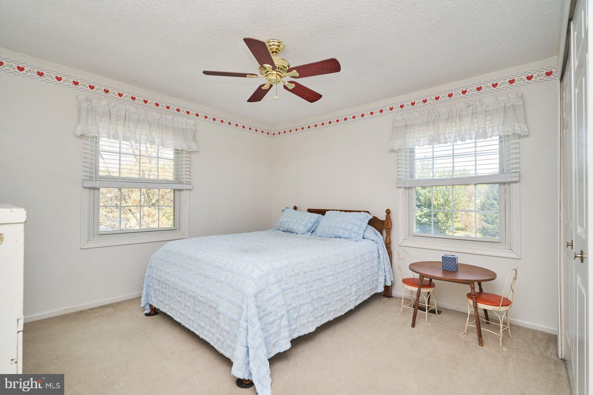 IRON RIDGE - Residential