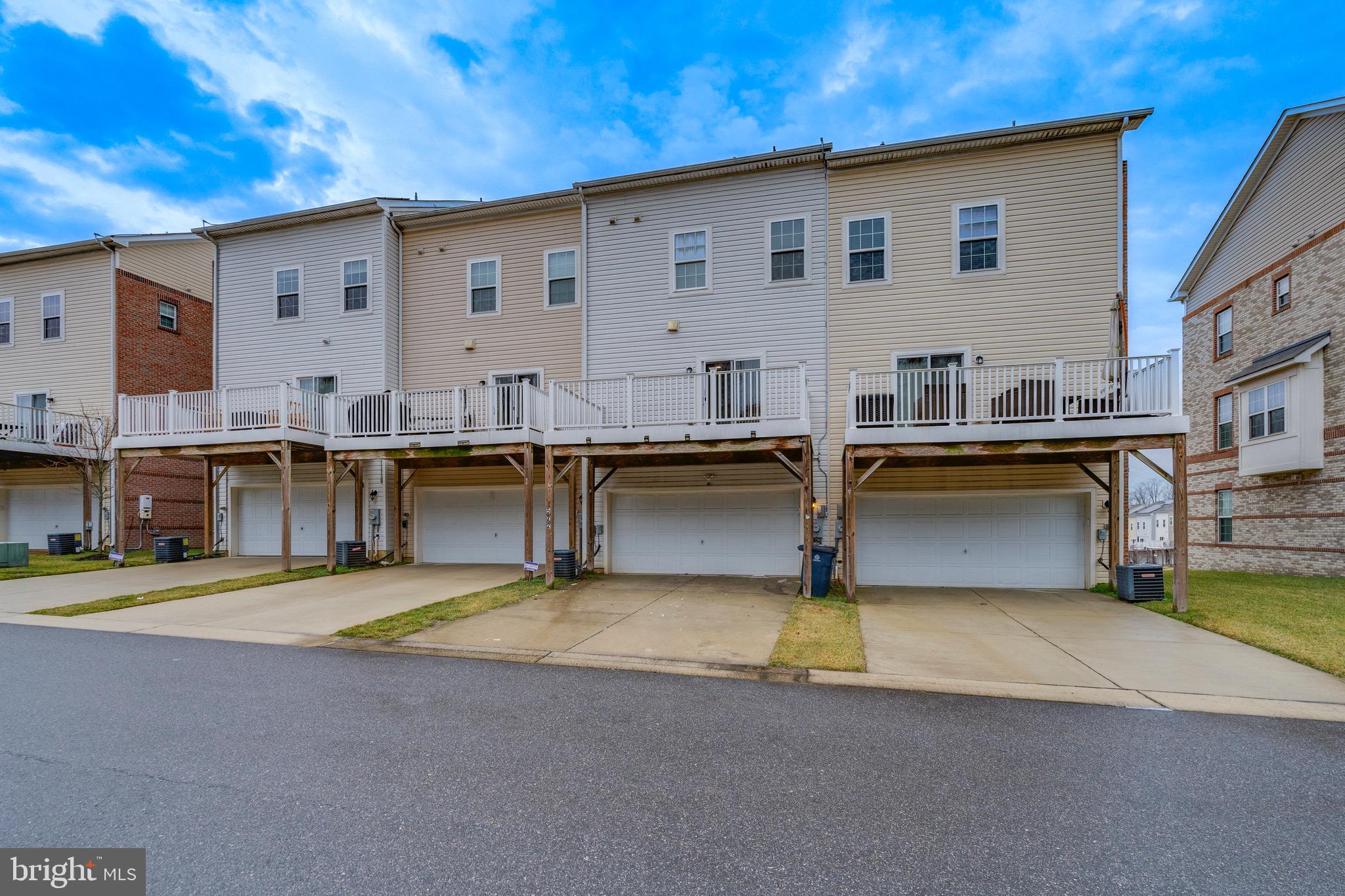 CAPITOL HEIGHTS - Residential