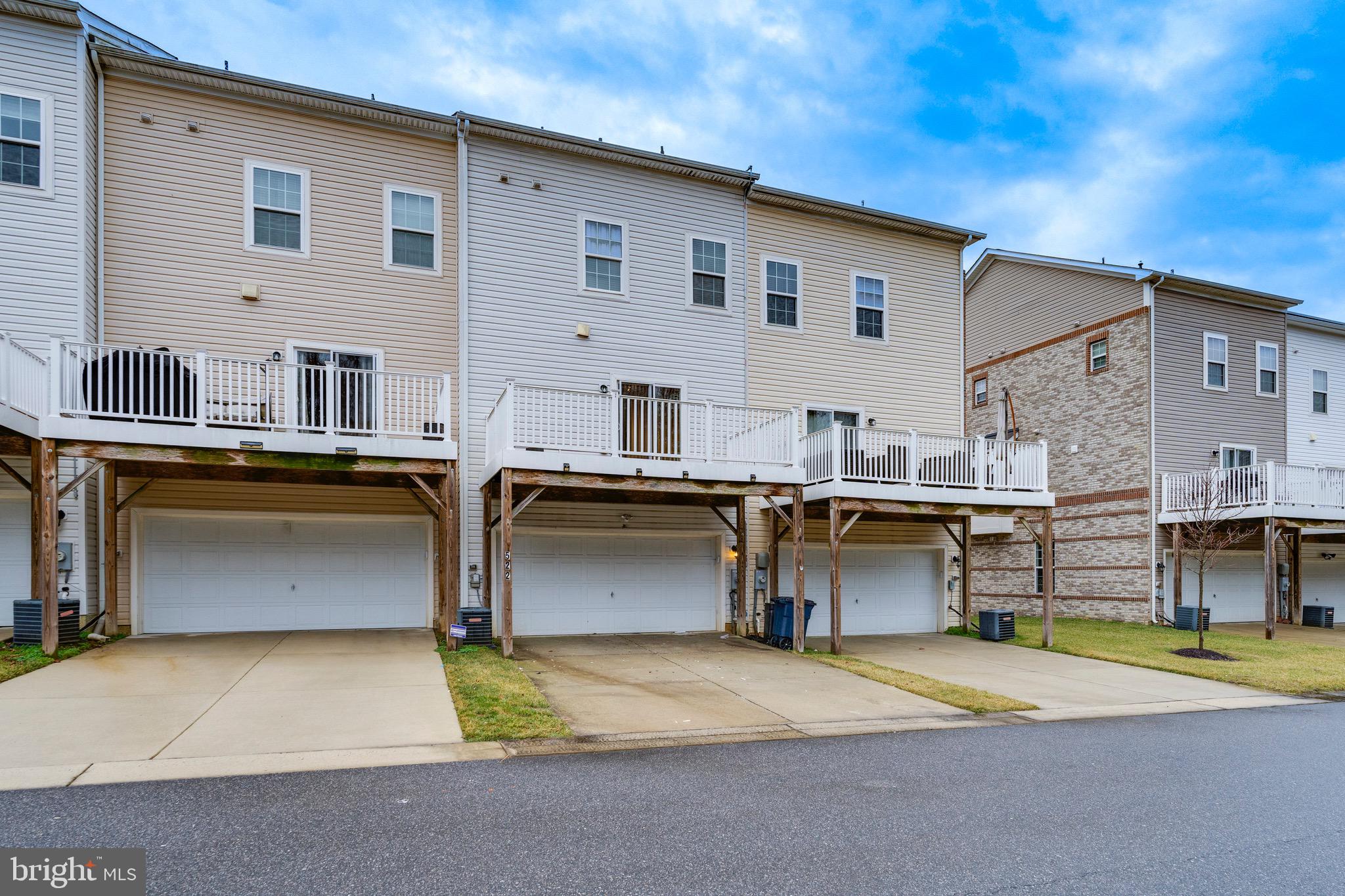 CAPITOL HEIGHTS - Residential