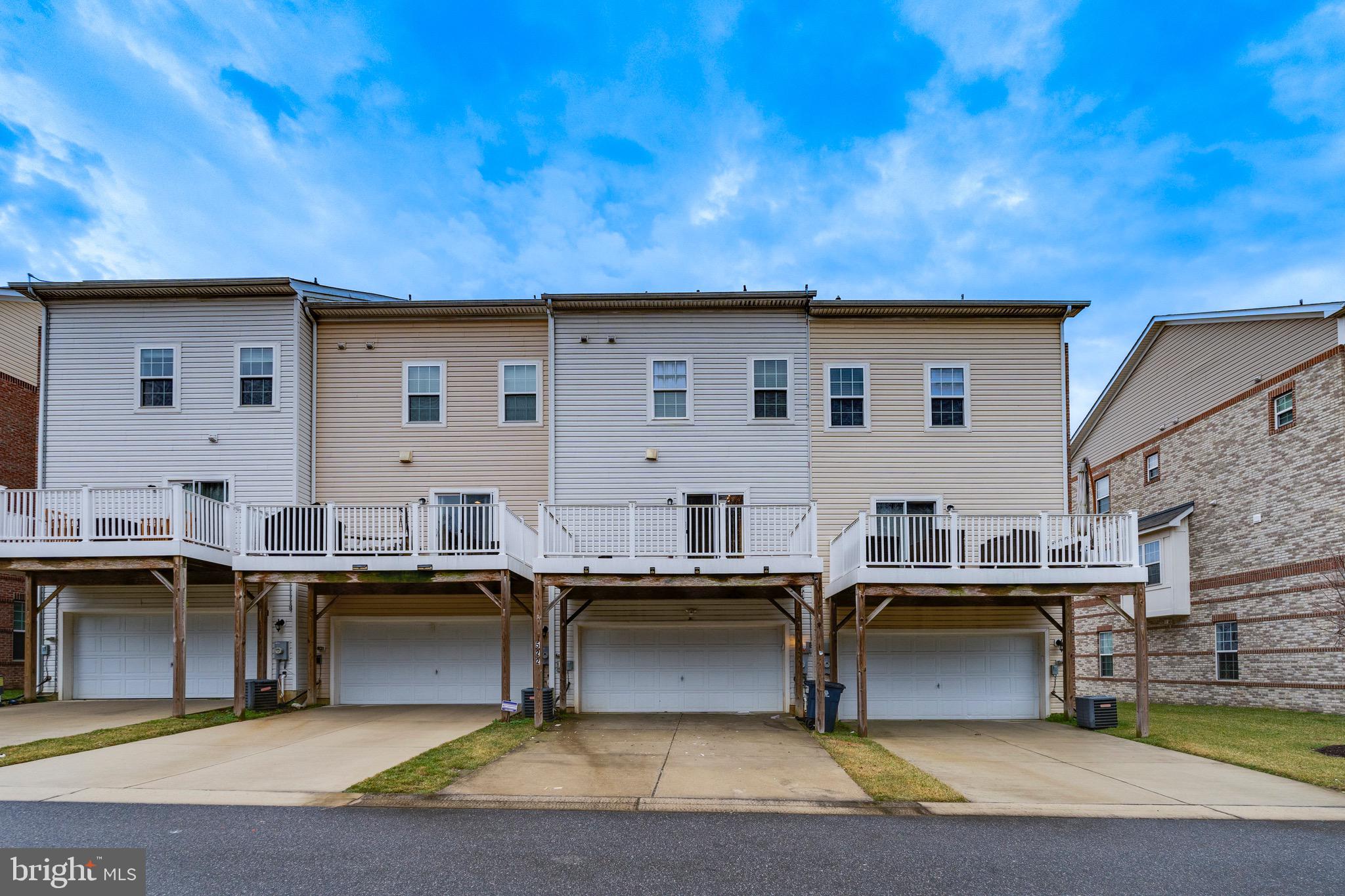 CAPITOL HEIGHTS - Residential