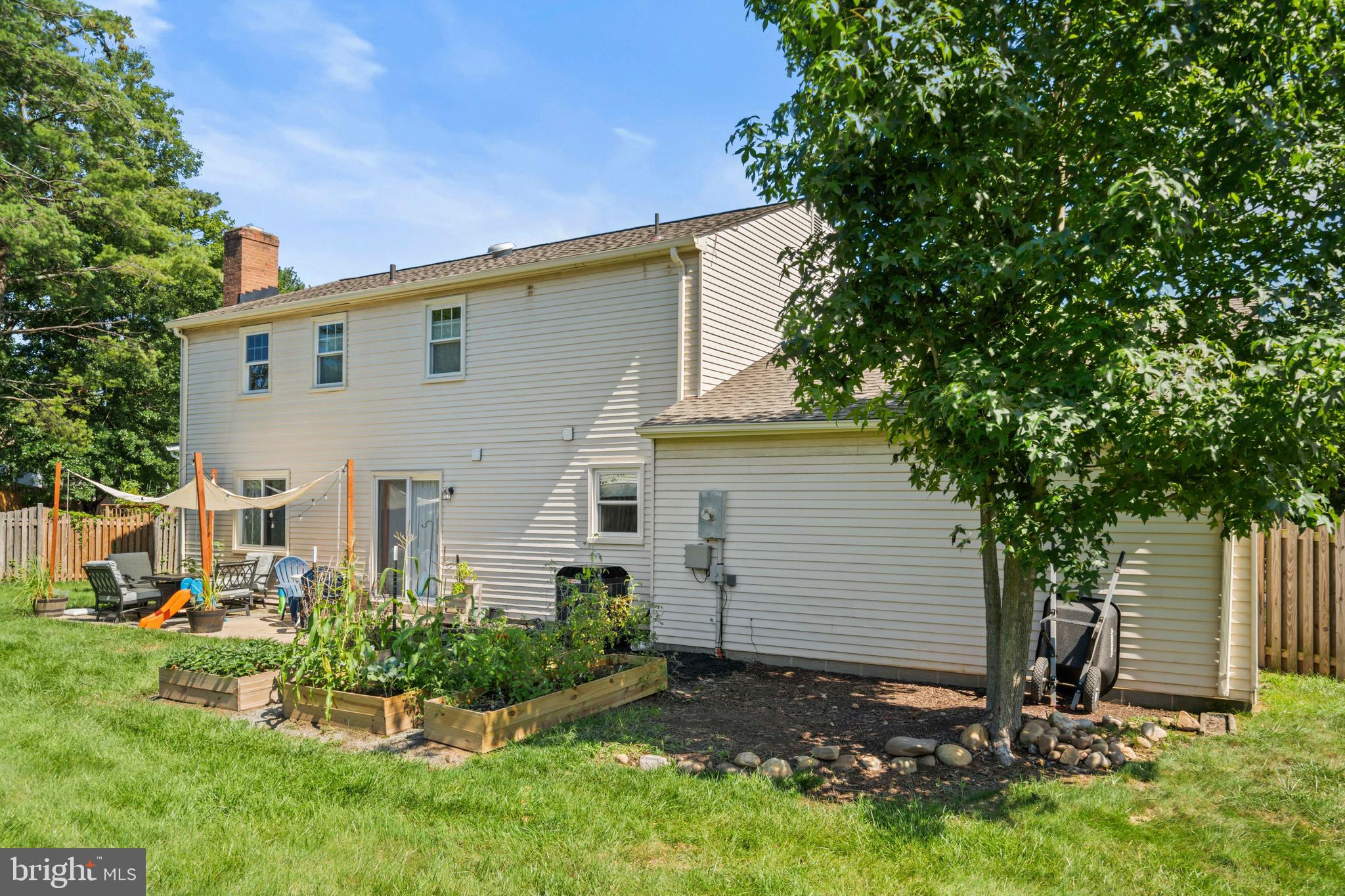 KINGSTON CHASE - Residential