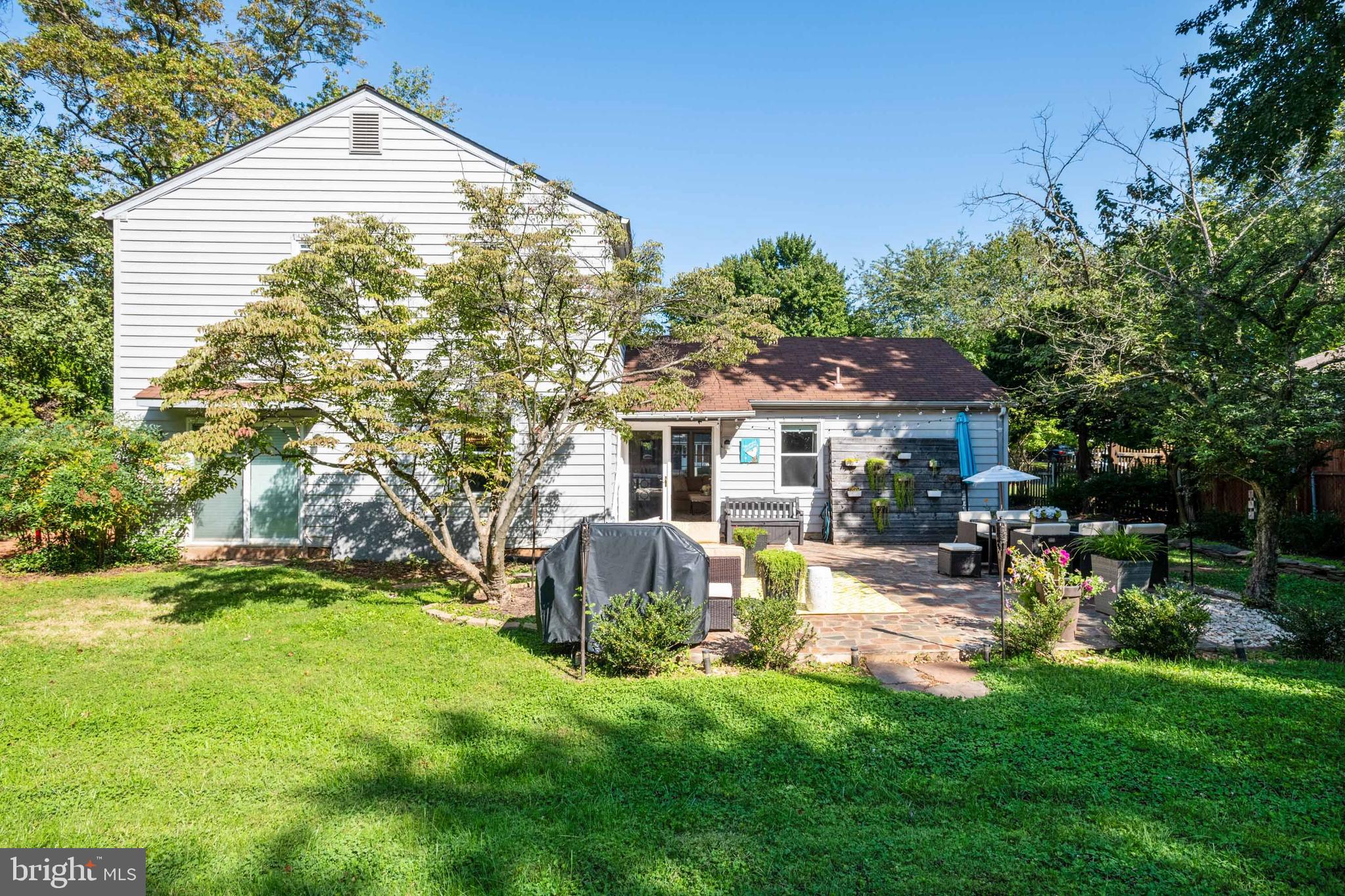 BROOKFIELD - Residential