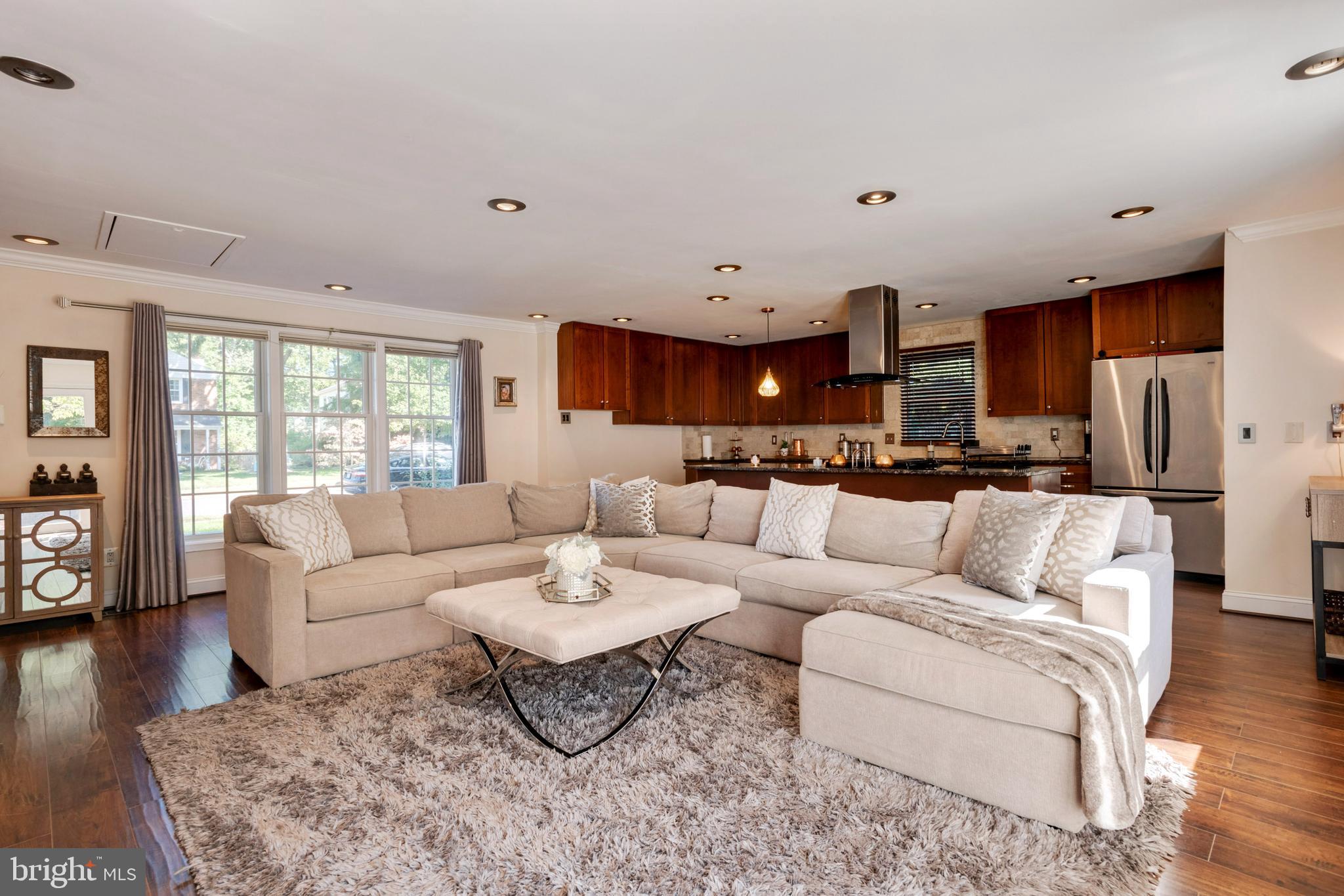 BROOKFIELD - Residential