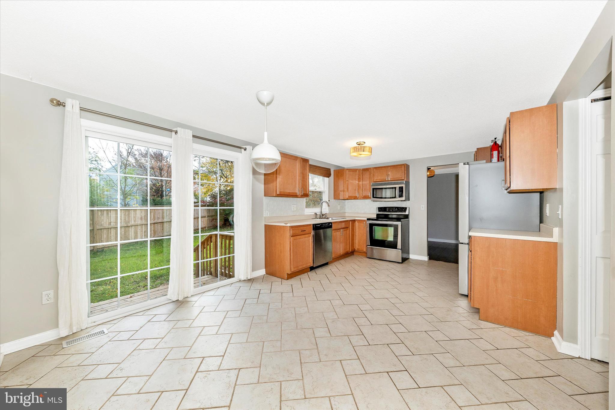 HILLCREST ORCHARDS - Residential