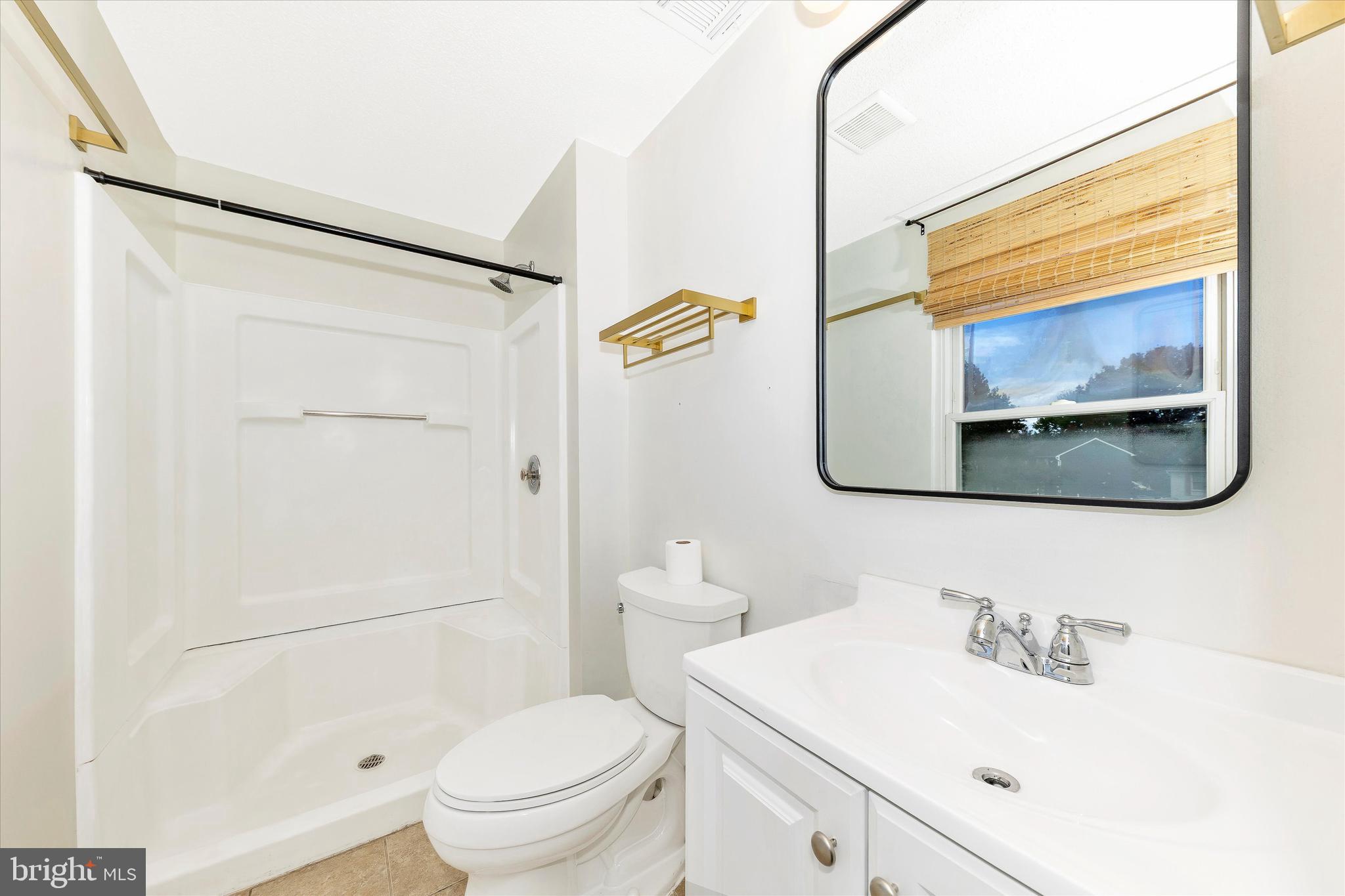 HILLCREST ORCHARDS - Residential