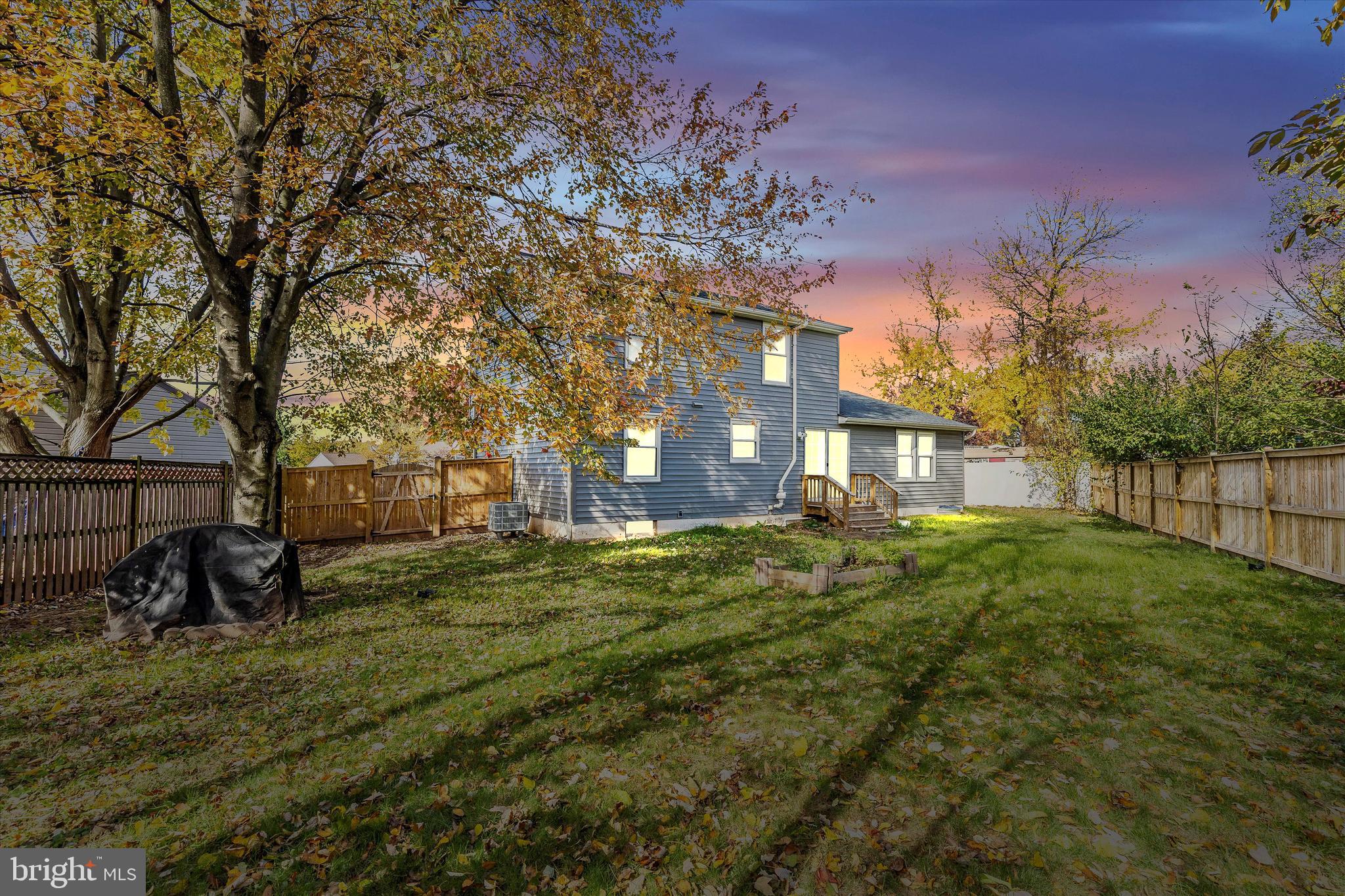 HILLCREST ORCHARDS - Residential