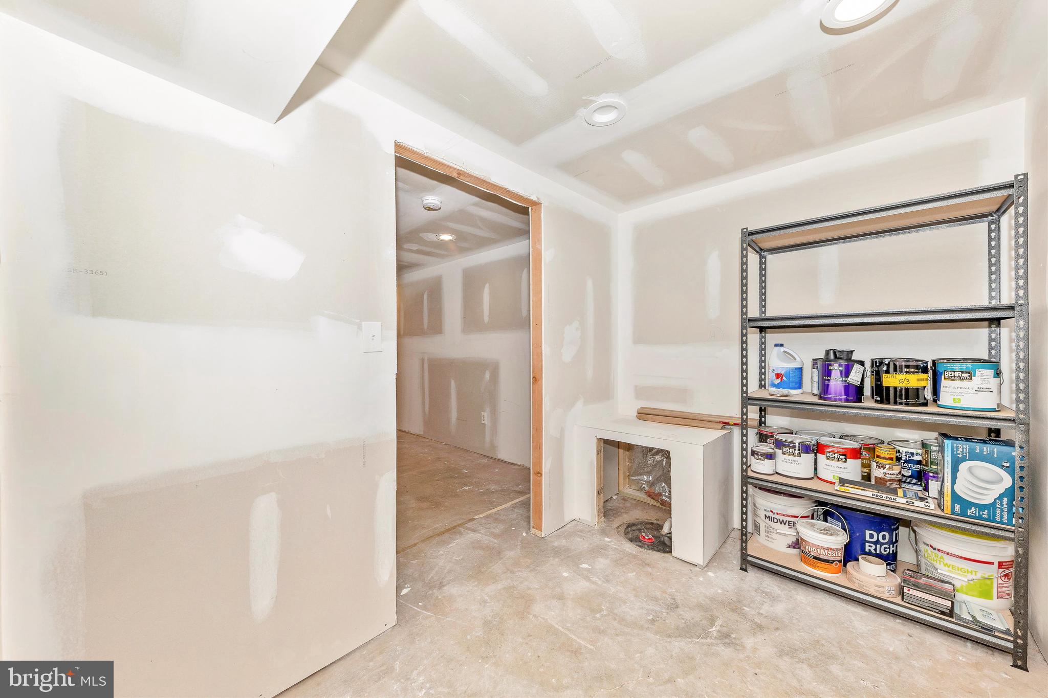 HILLCREST ORCHARDS - Residential