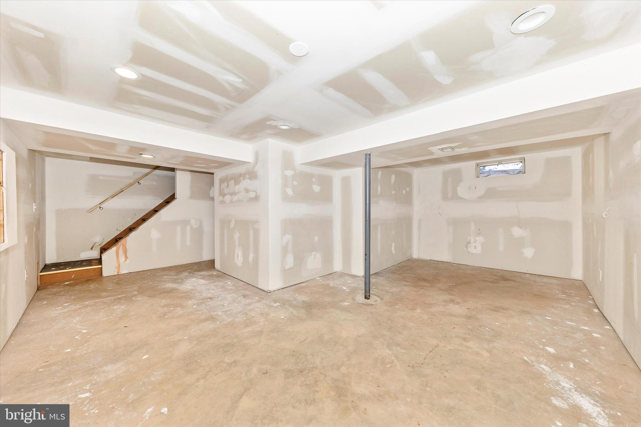 HILLCREST ORCHARDS - Residential