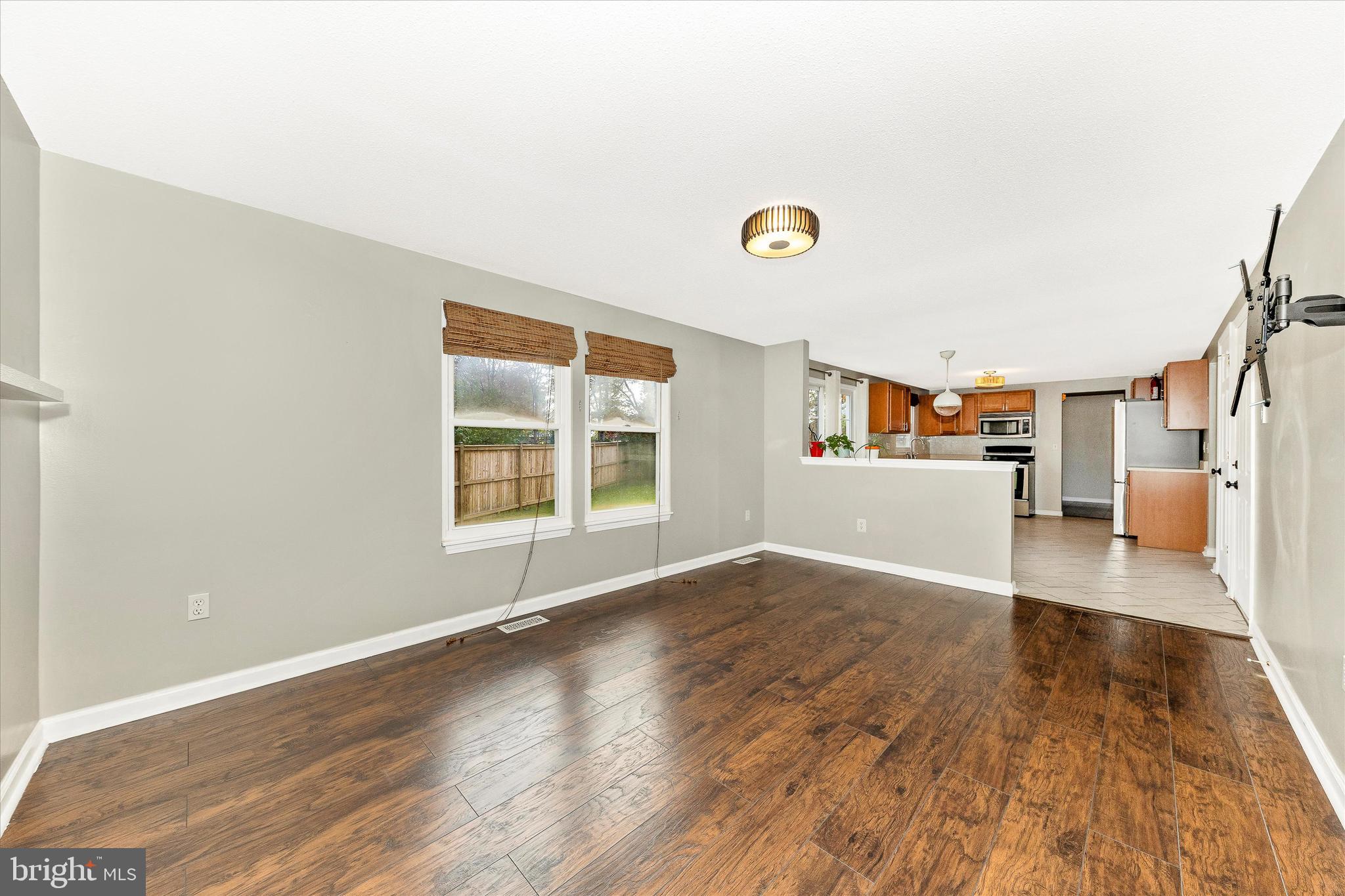 HILLCREST ORCHARDS - Residential