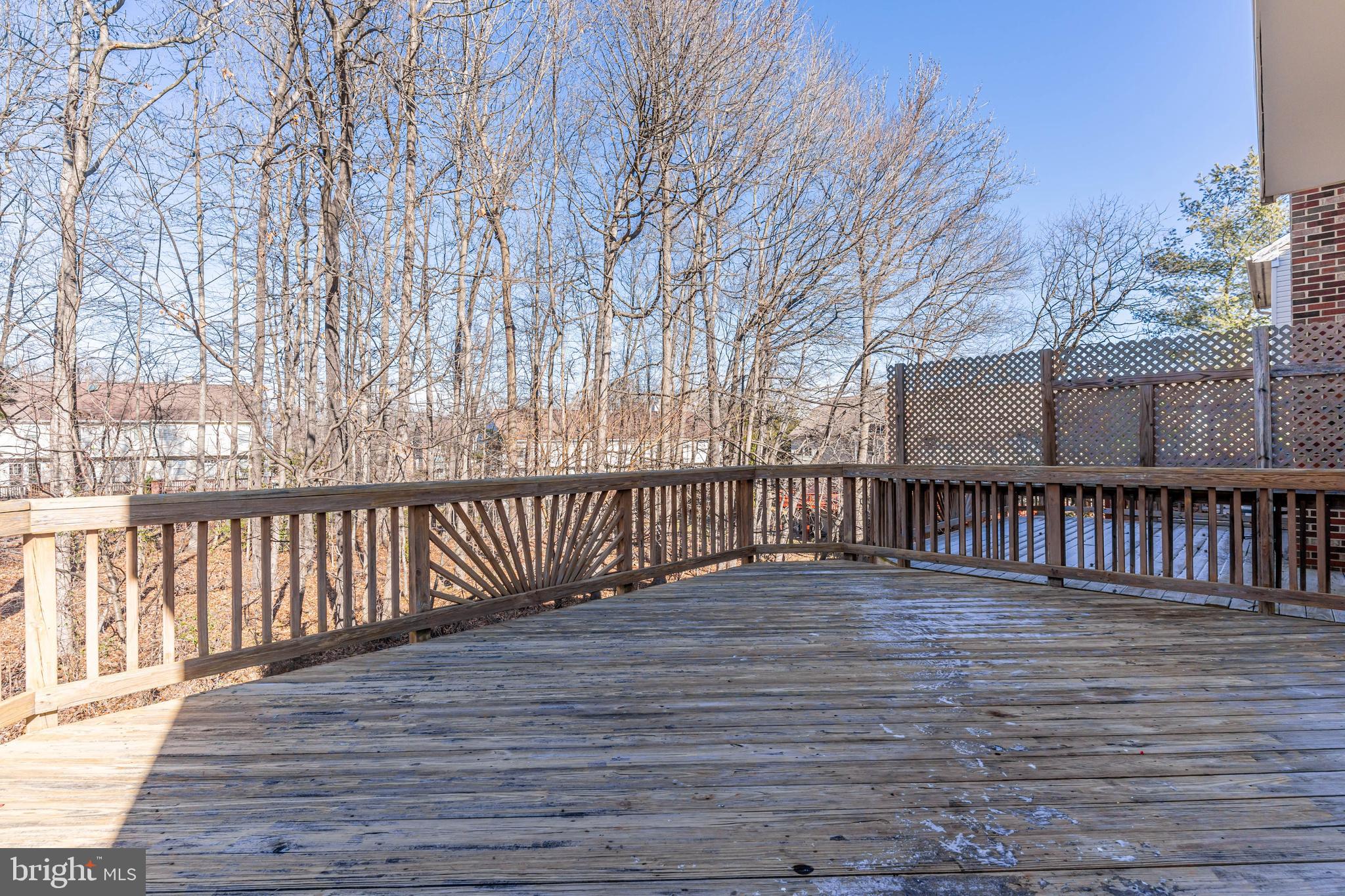 NORTHRIDGE - Residential