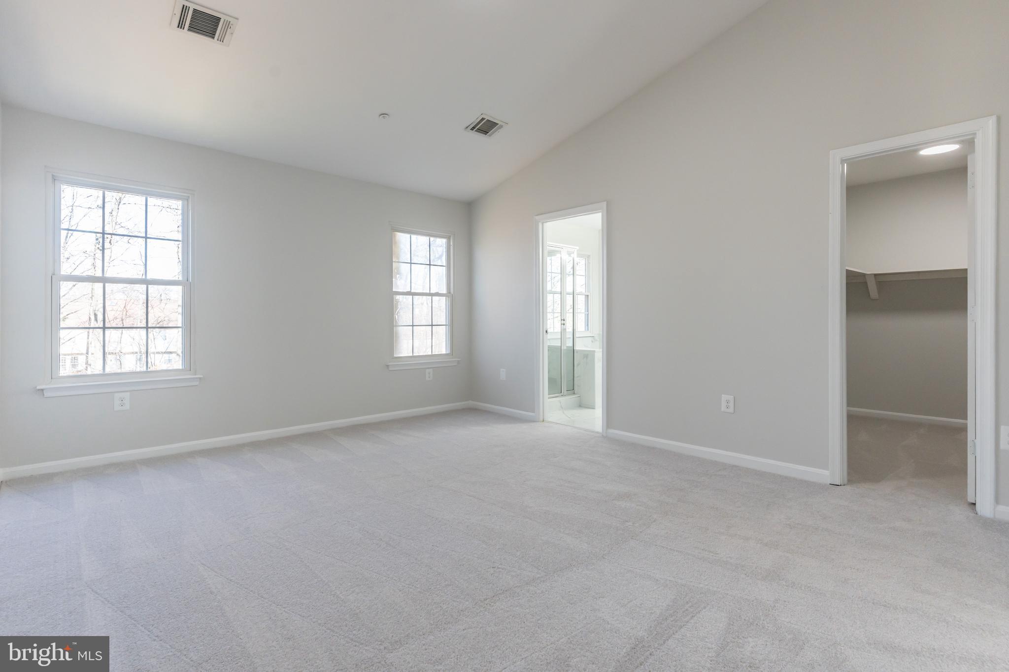 NORTHRIDGE - Residential