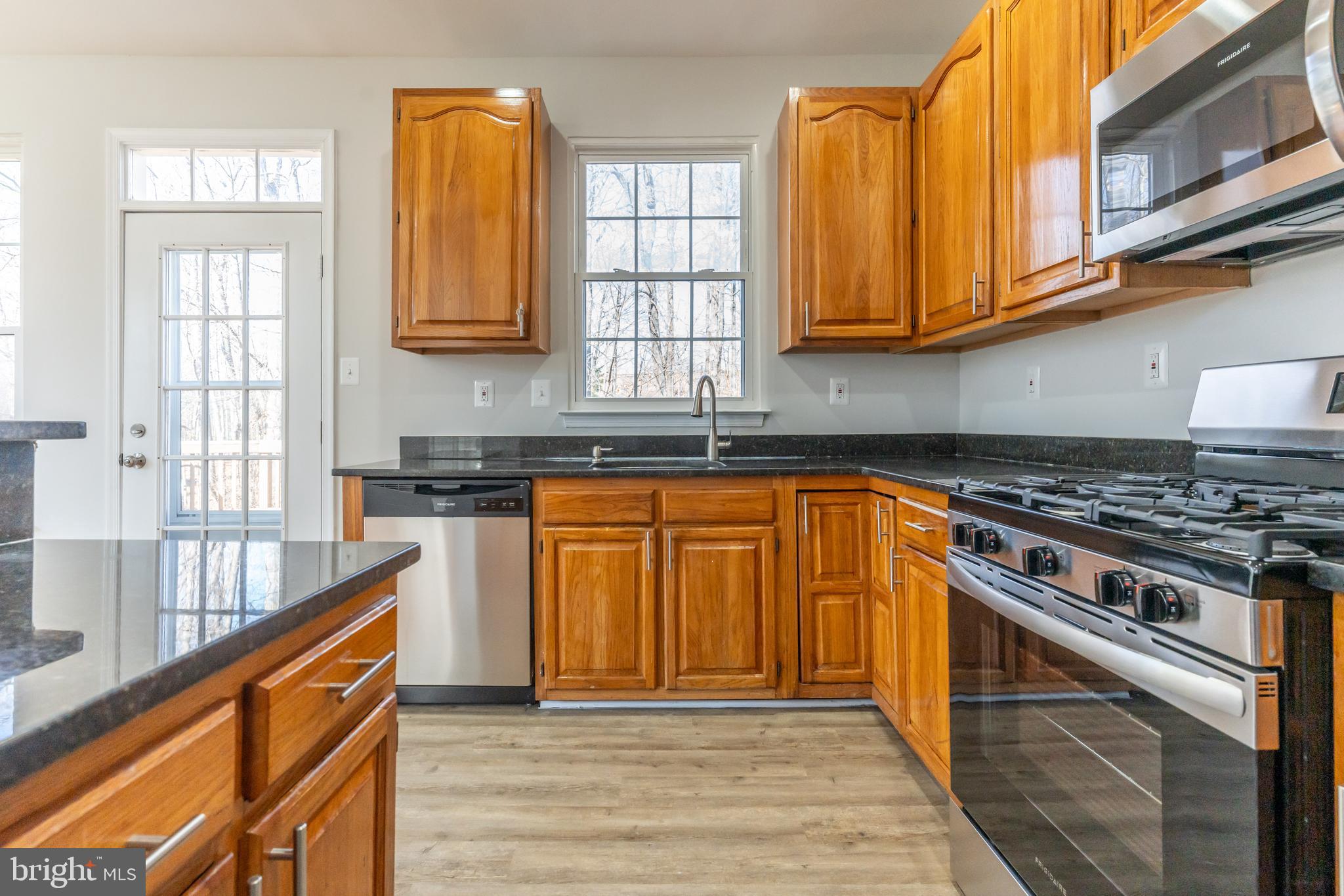 NORTHRIDGE - Residential