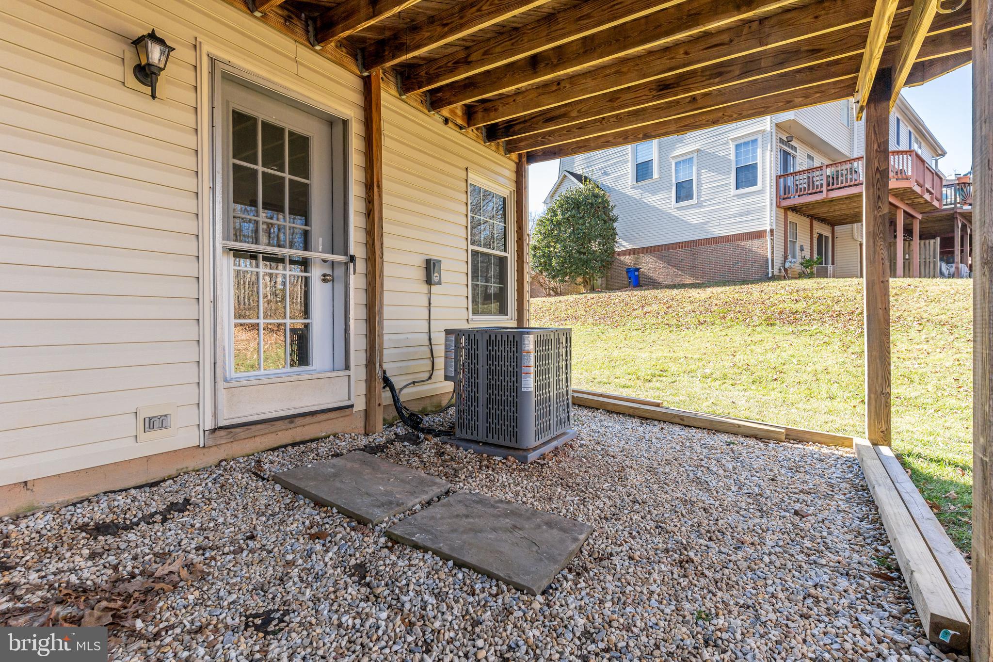 NORTHRIDGE - Residential