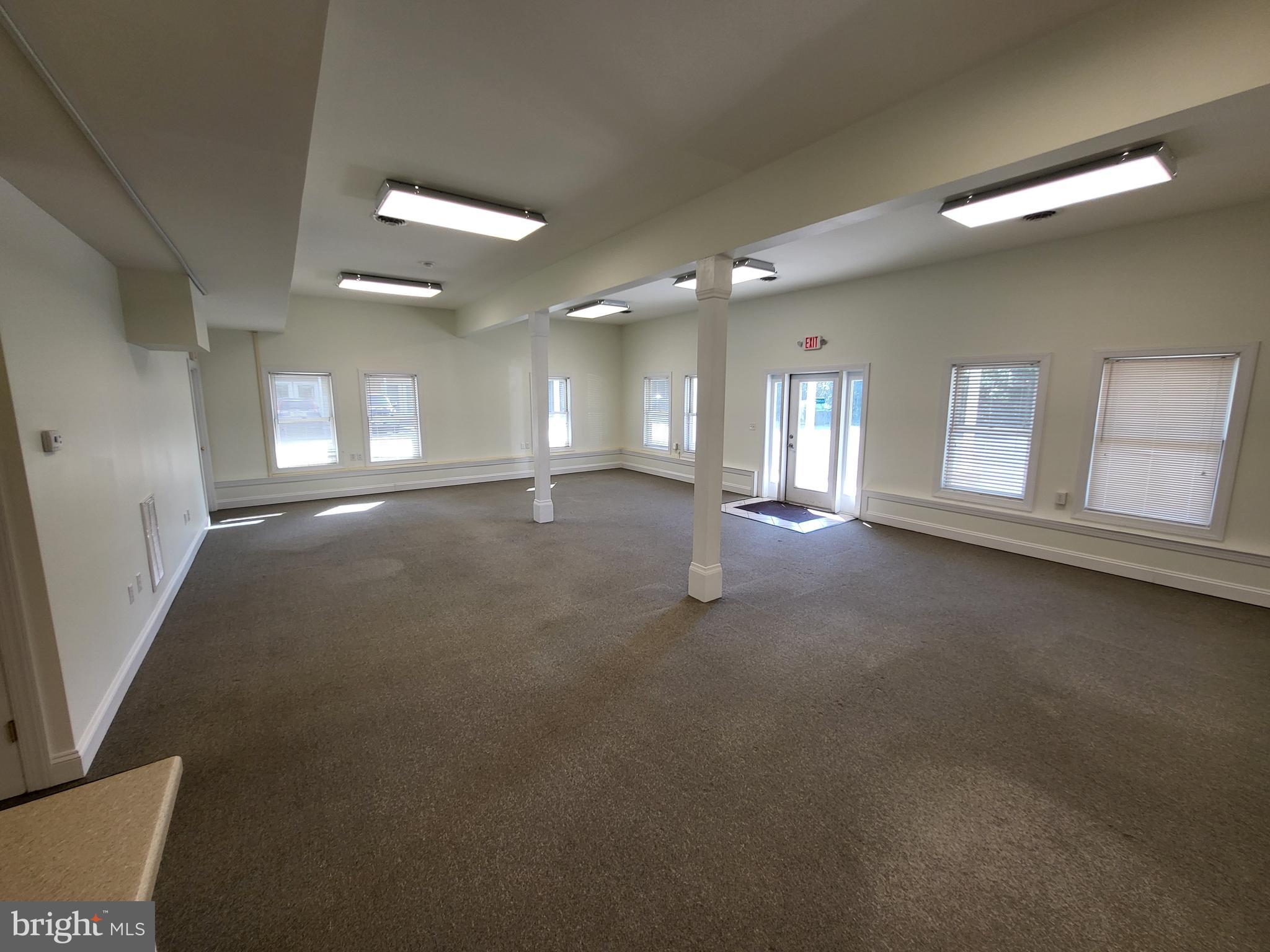 GLEBE BUSINESS PARK - Commercial Lease