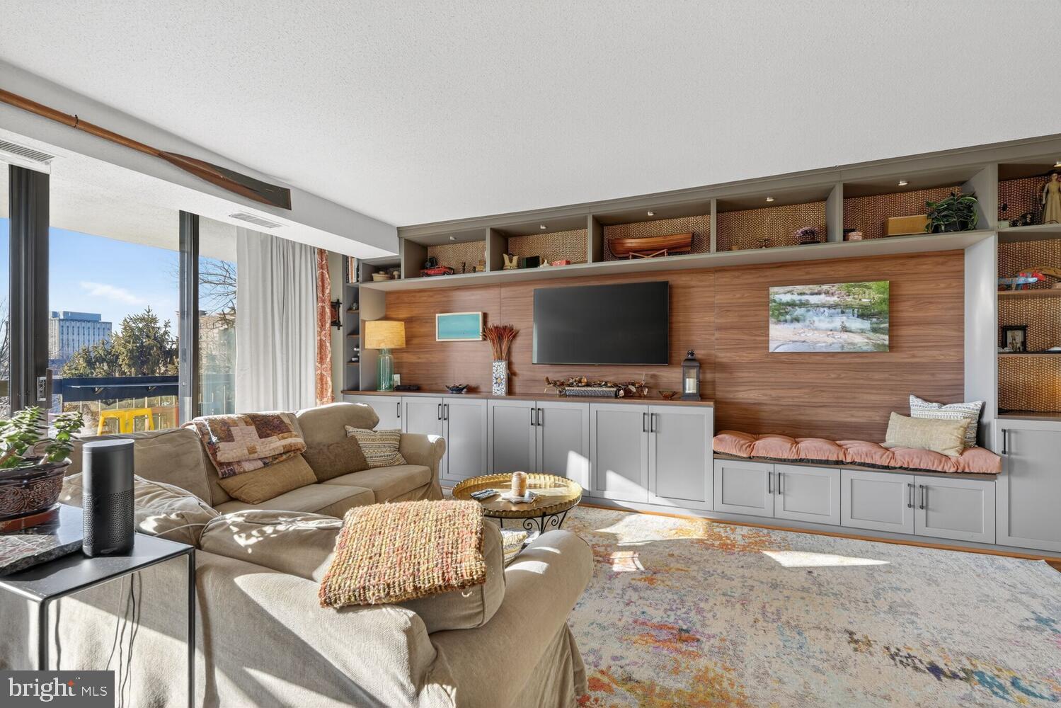 1016 S WAYNE STREET 302