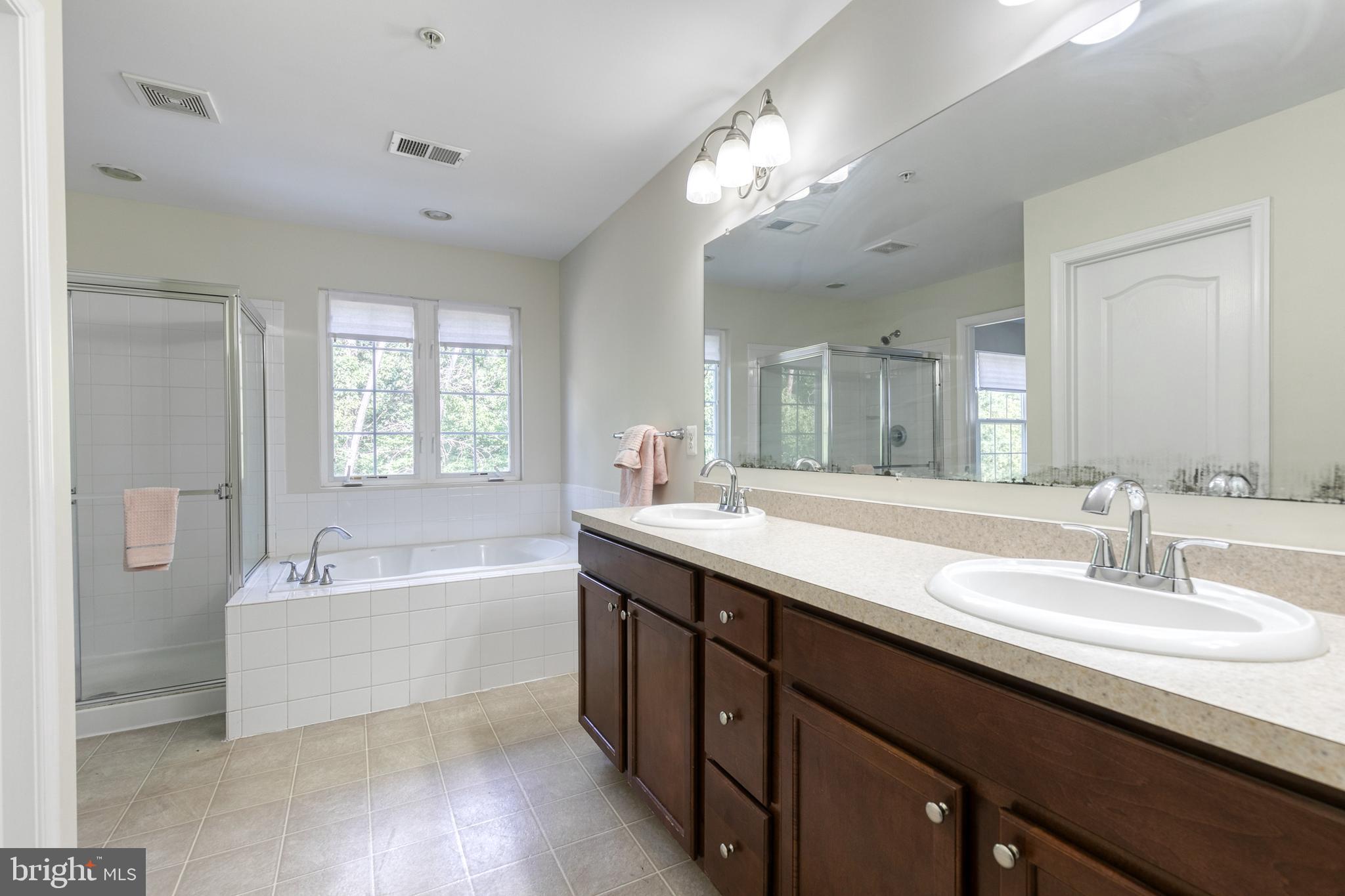 FIELDSTONE FARM - Residential