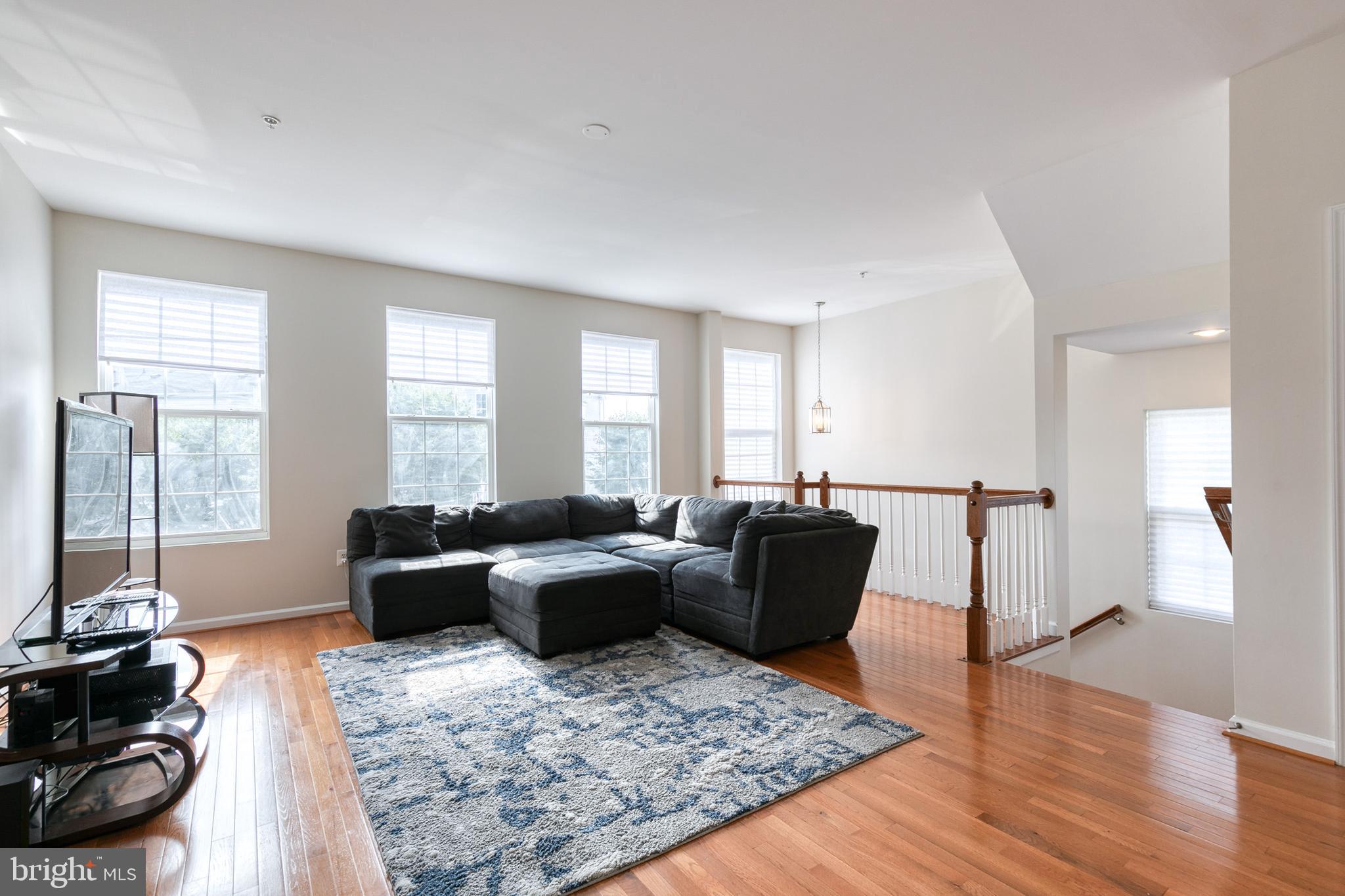 FIELDSTONE FARM - Residential