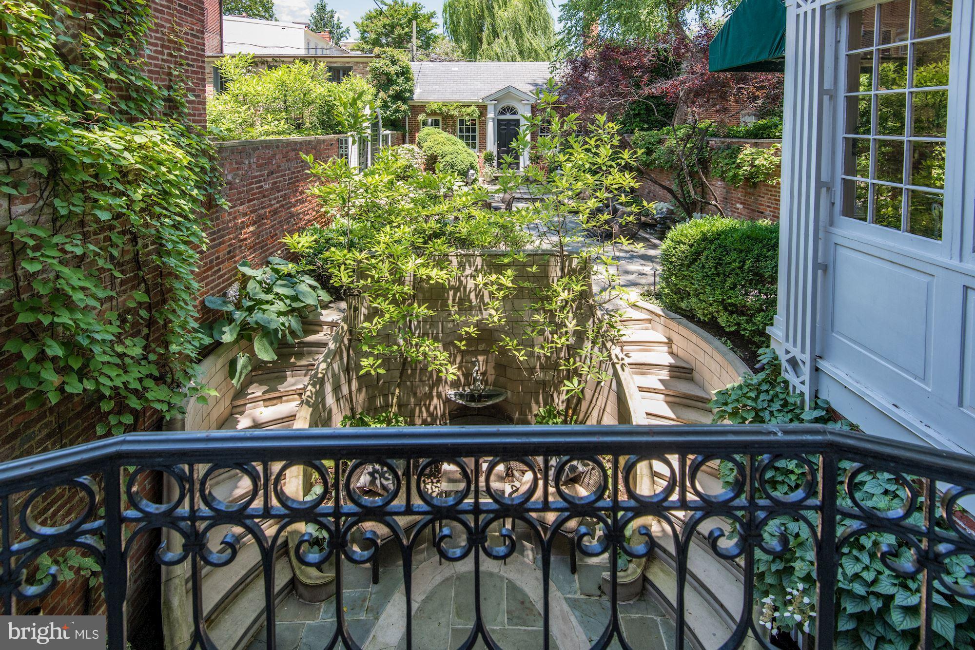 GEORGETOWN - Residential
