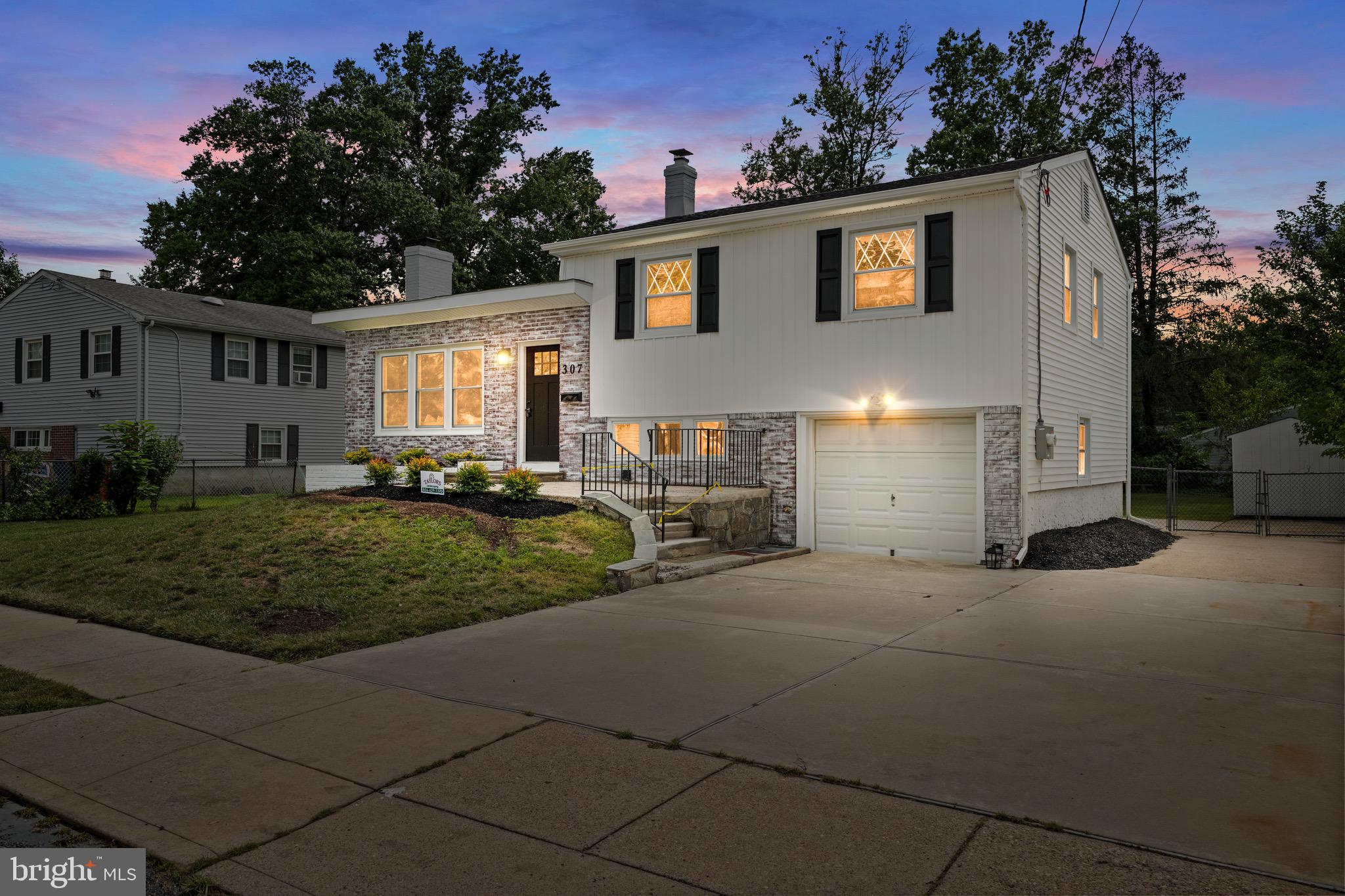 307 GLOUCESTER AVENUE