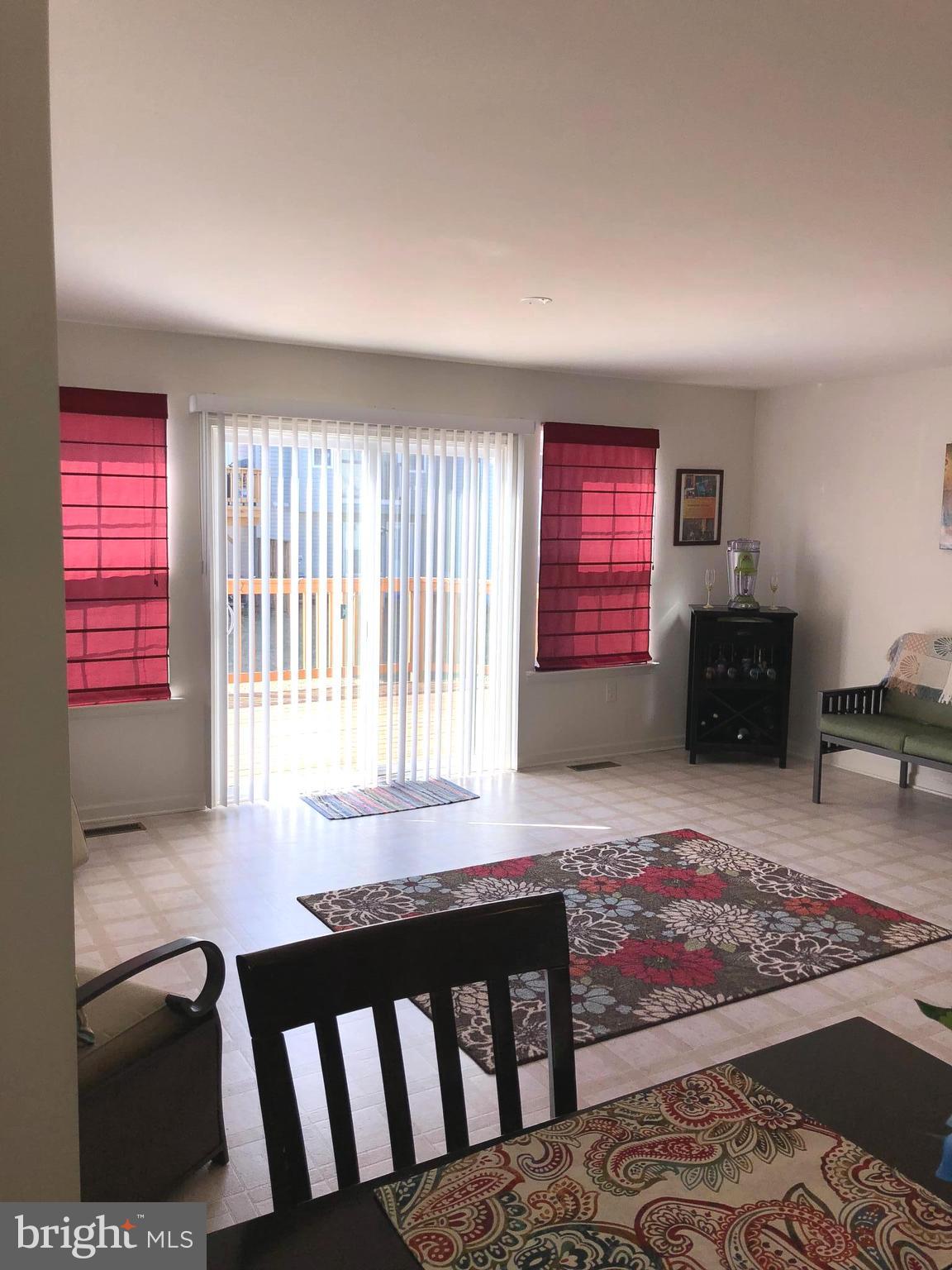 RIVERSIDE - Residential