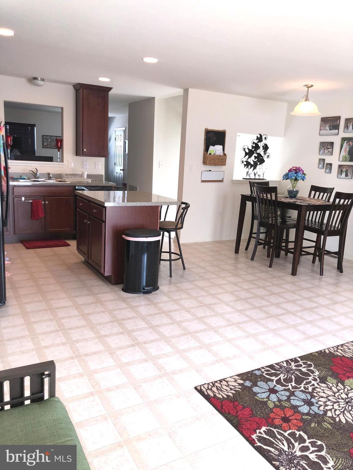 RIVERSIDE - Residential