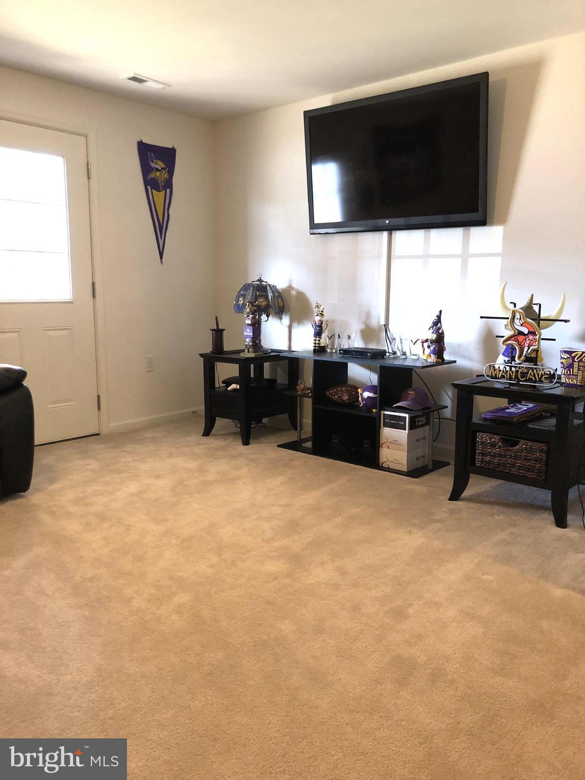 RIVERSIDE - Residential