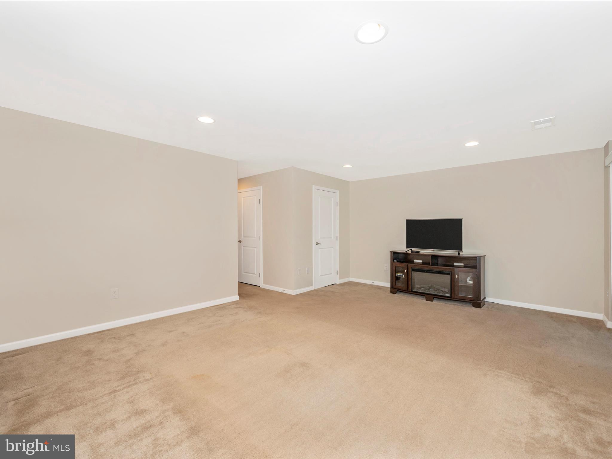 POTOMAC STATION - Residential