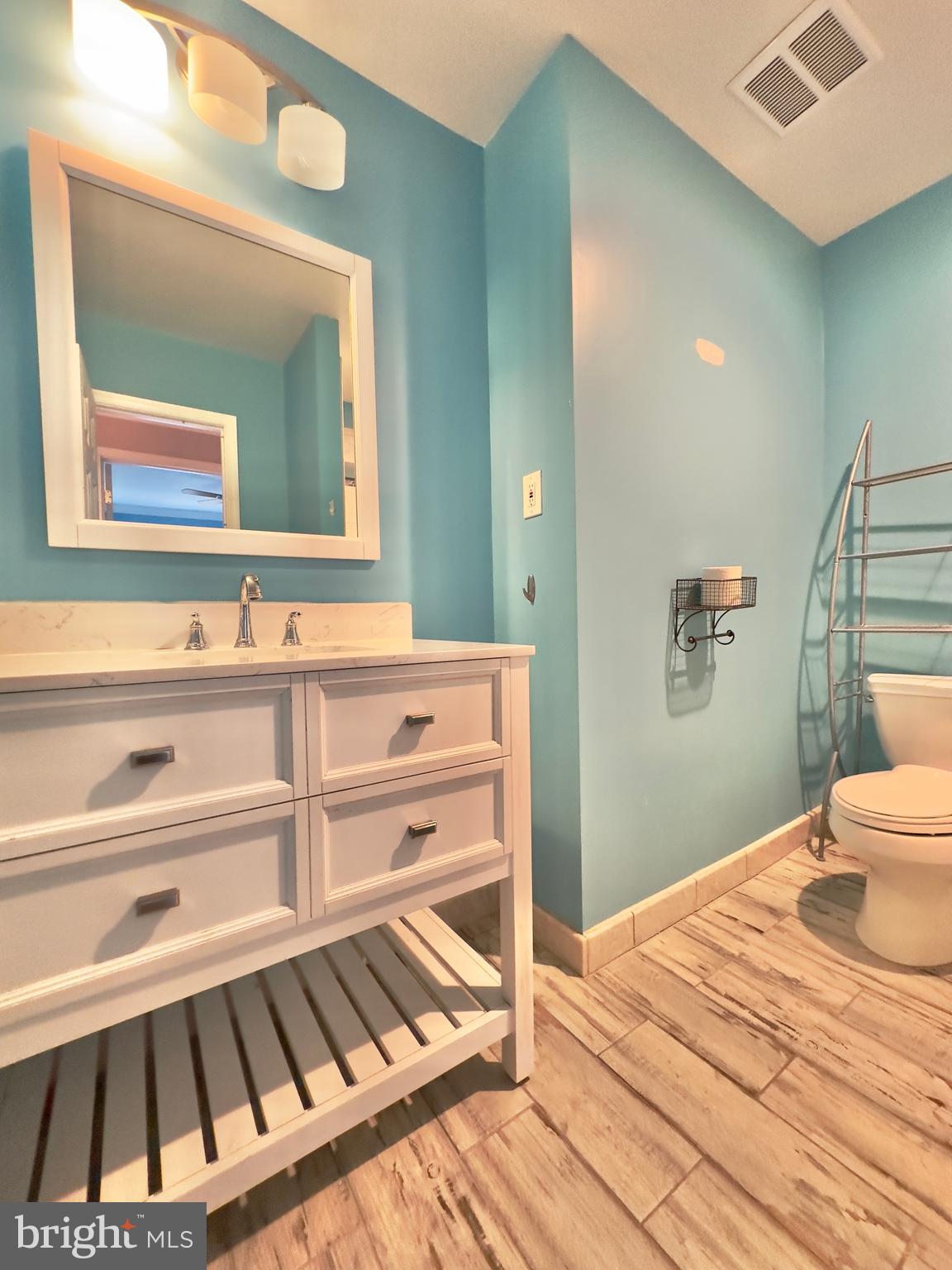 DEEPWOOD - Residential Lease