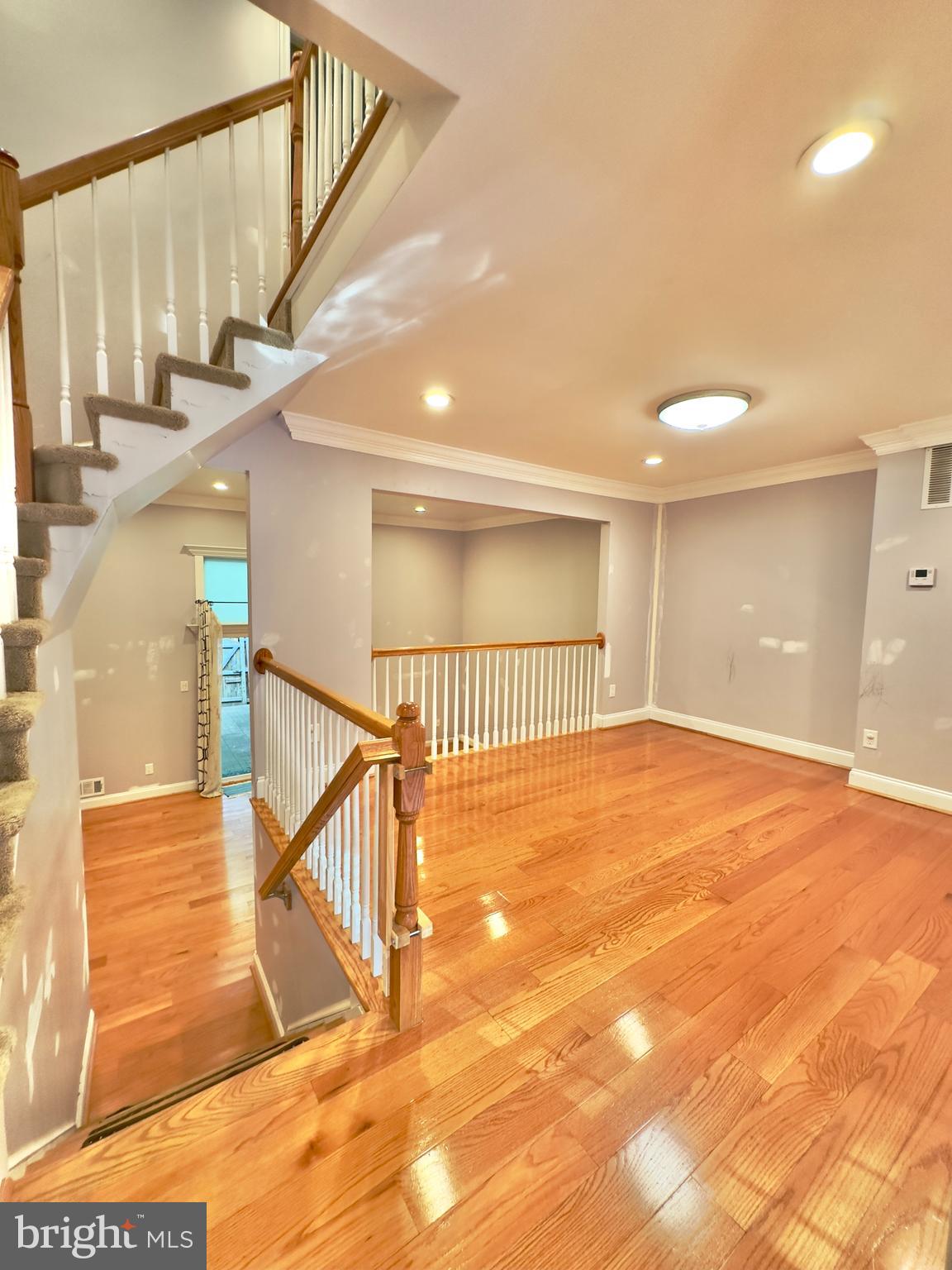 DEEPWOOD - Residential Lease