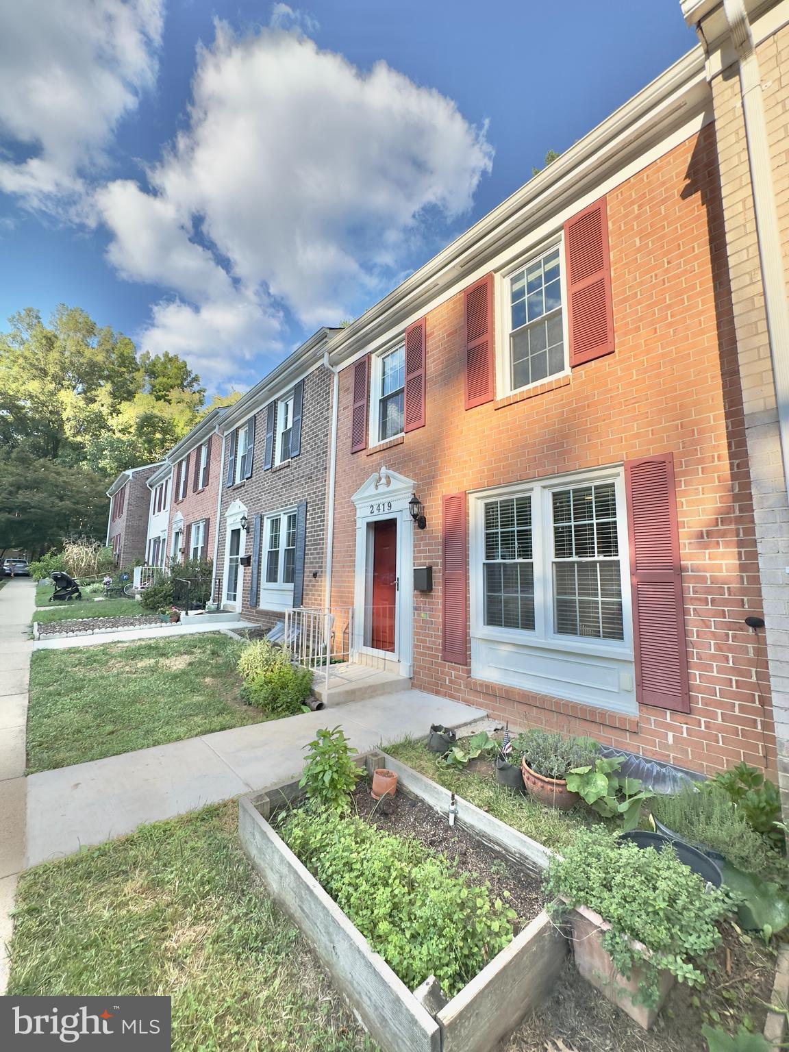 DEEPWOOD - Residential Lease