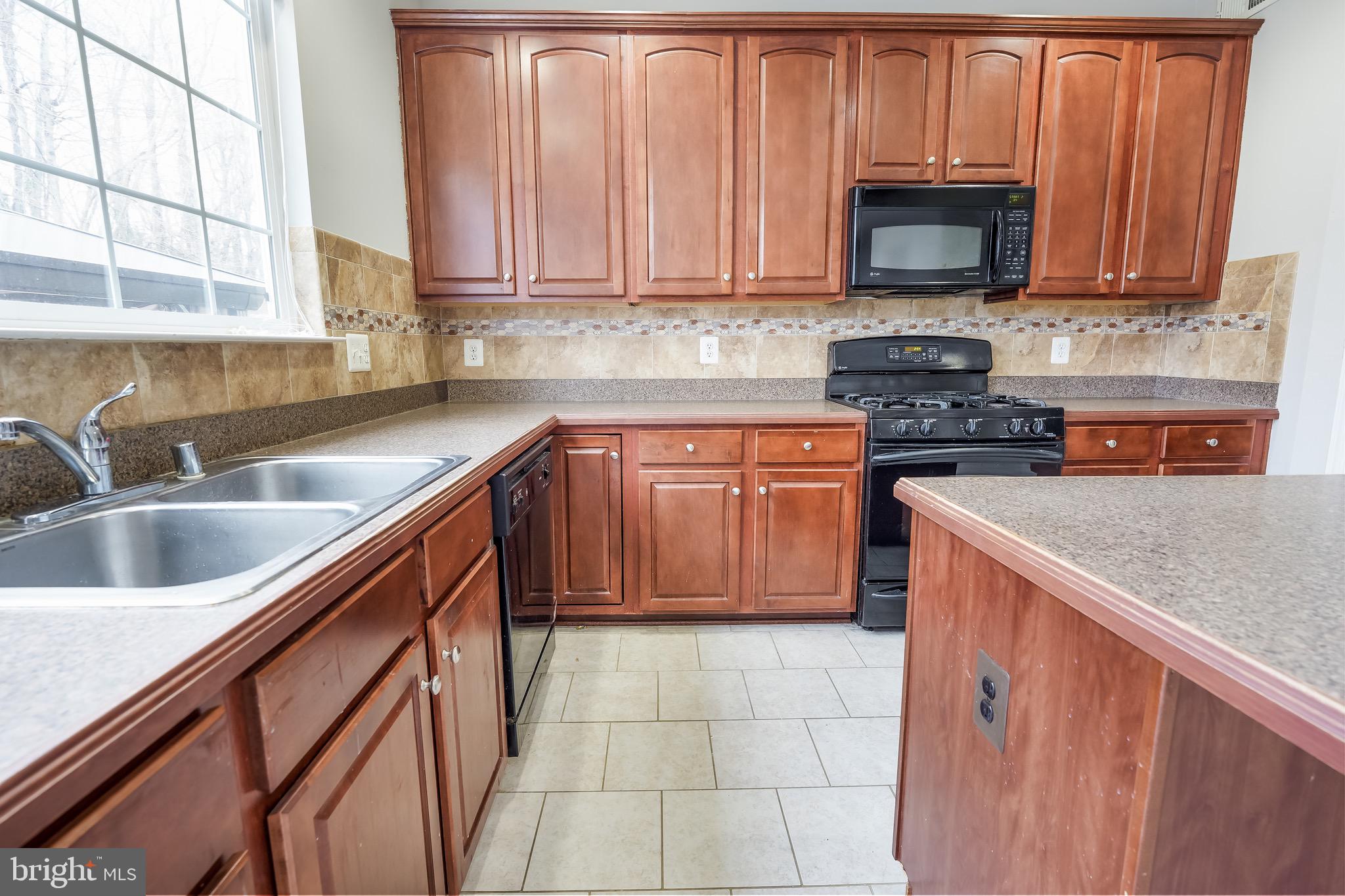 LAKEVIEW OF CULPEPER - Residential