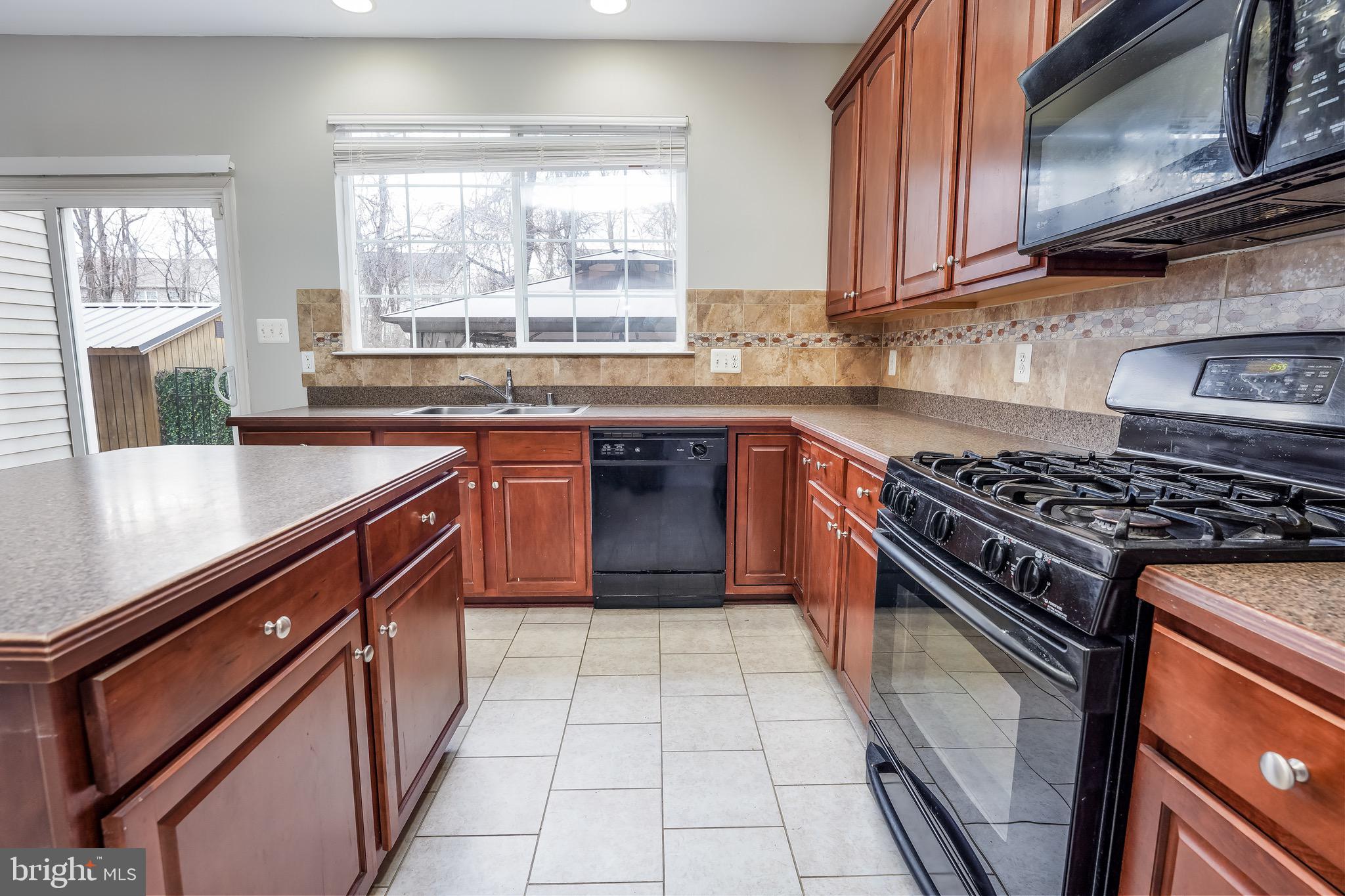 LAKEVIEW OF CULPEPER - Residential