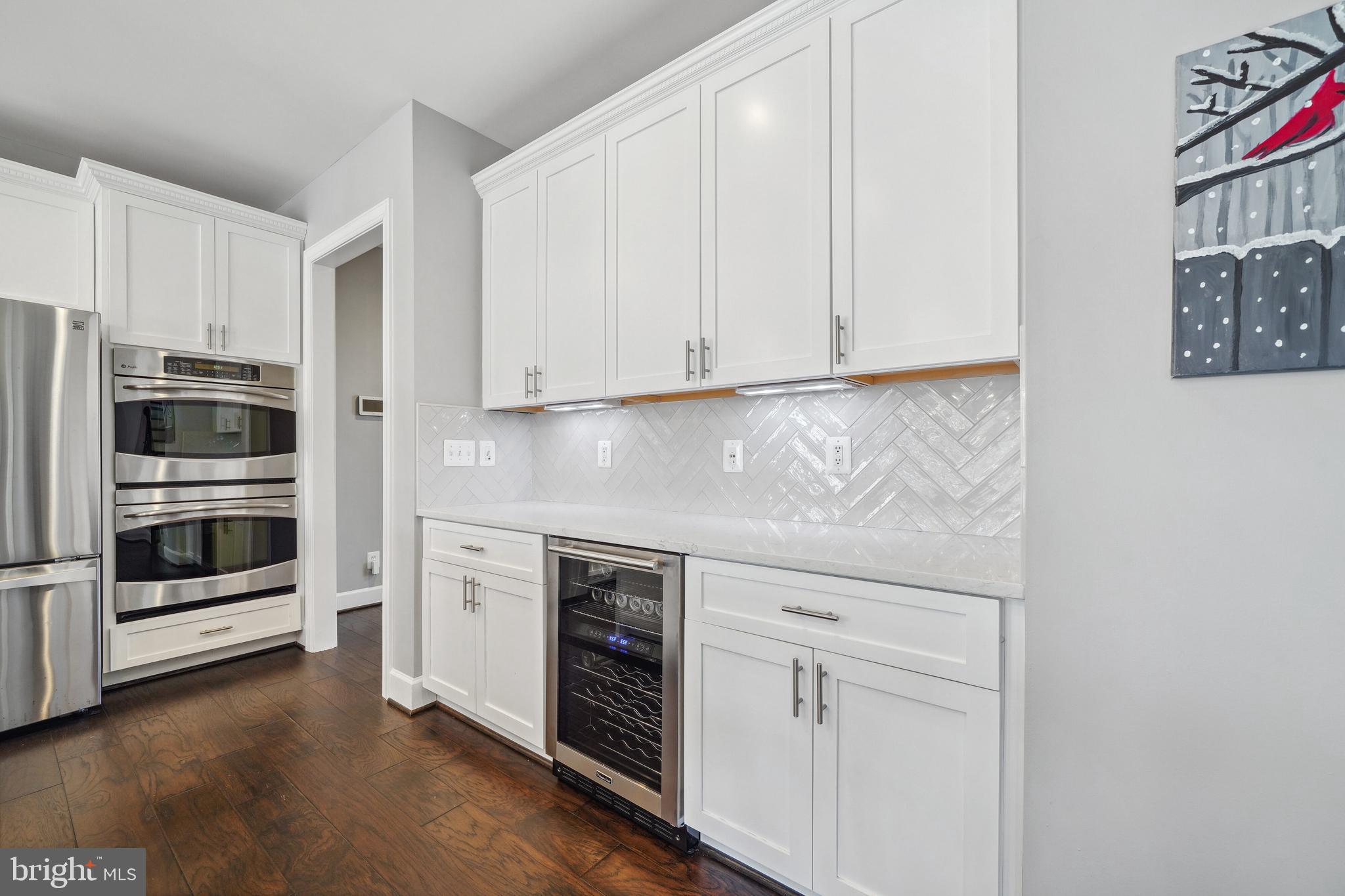 RED CEDAR - Residential