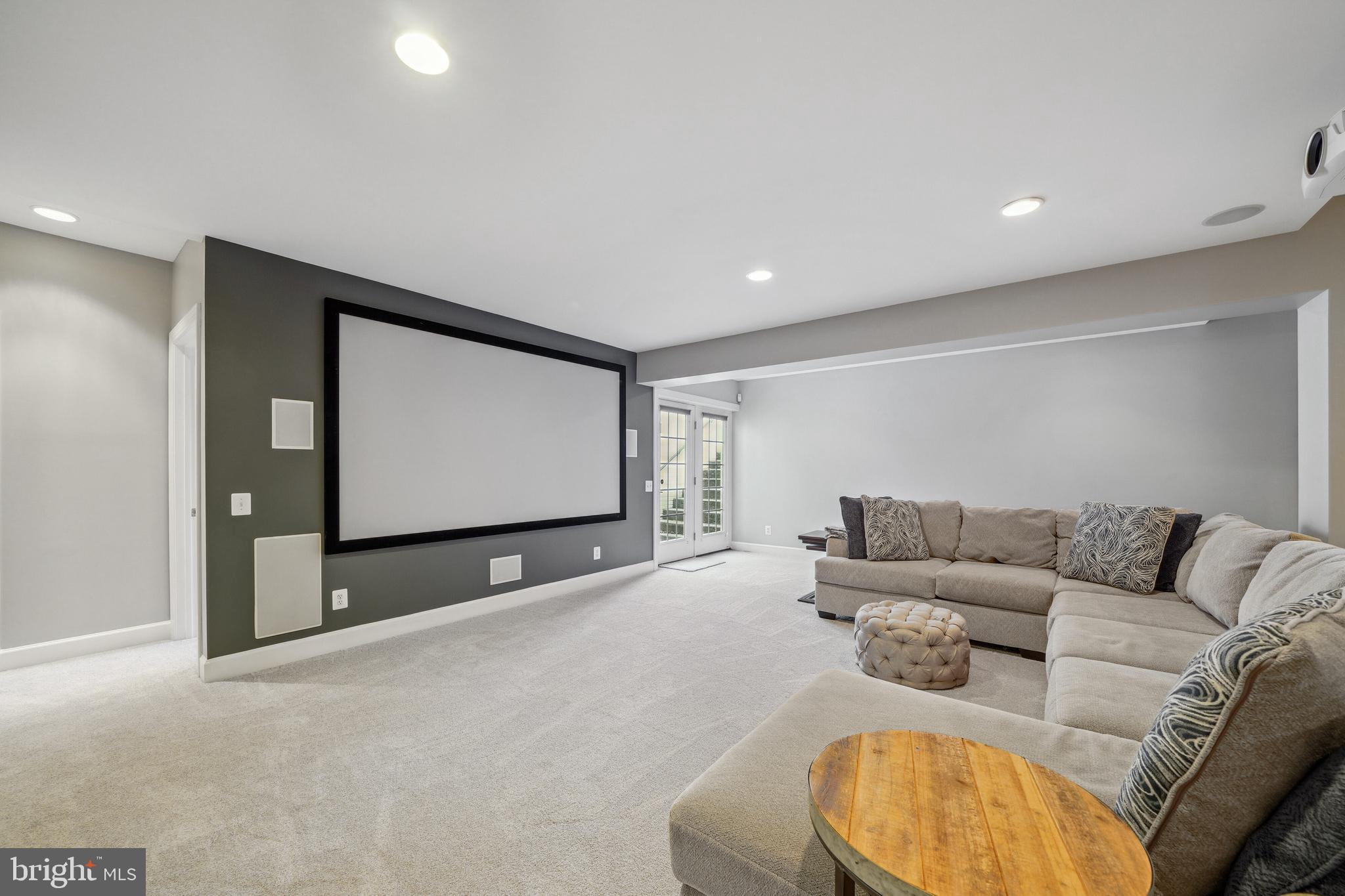 RED CEDAR - Residential