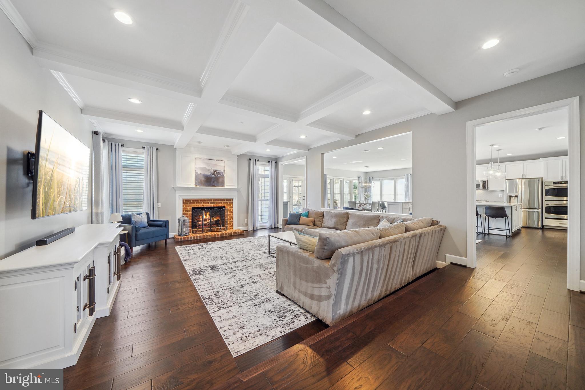 RED CEDAR - Residential