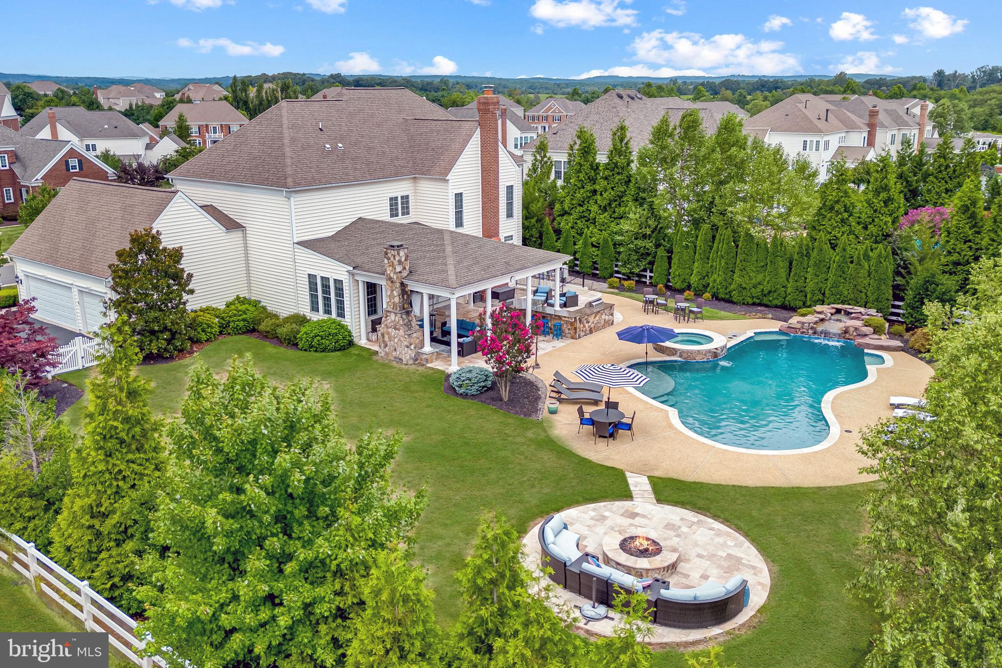 RED CEDAR - Residential