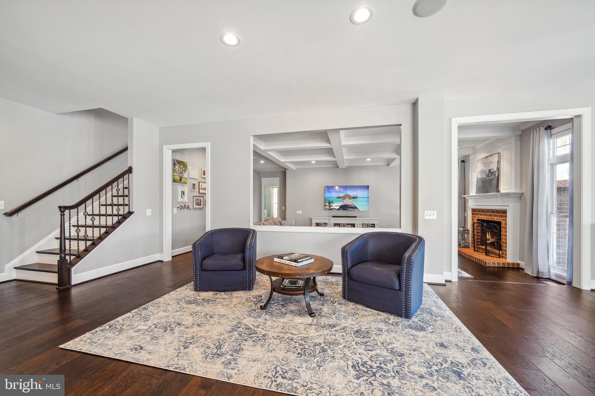 RED CEDAR - Residential