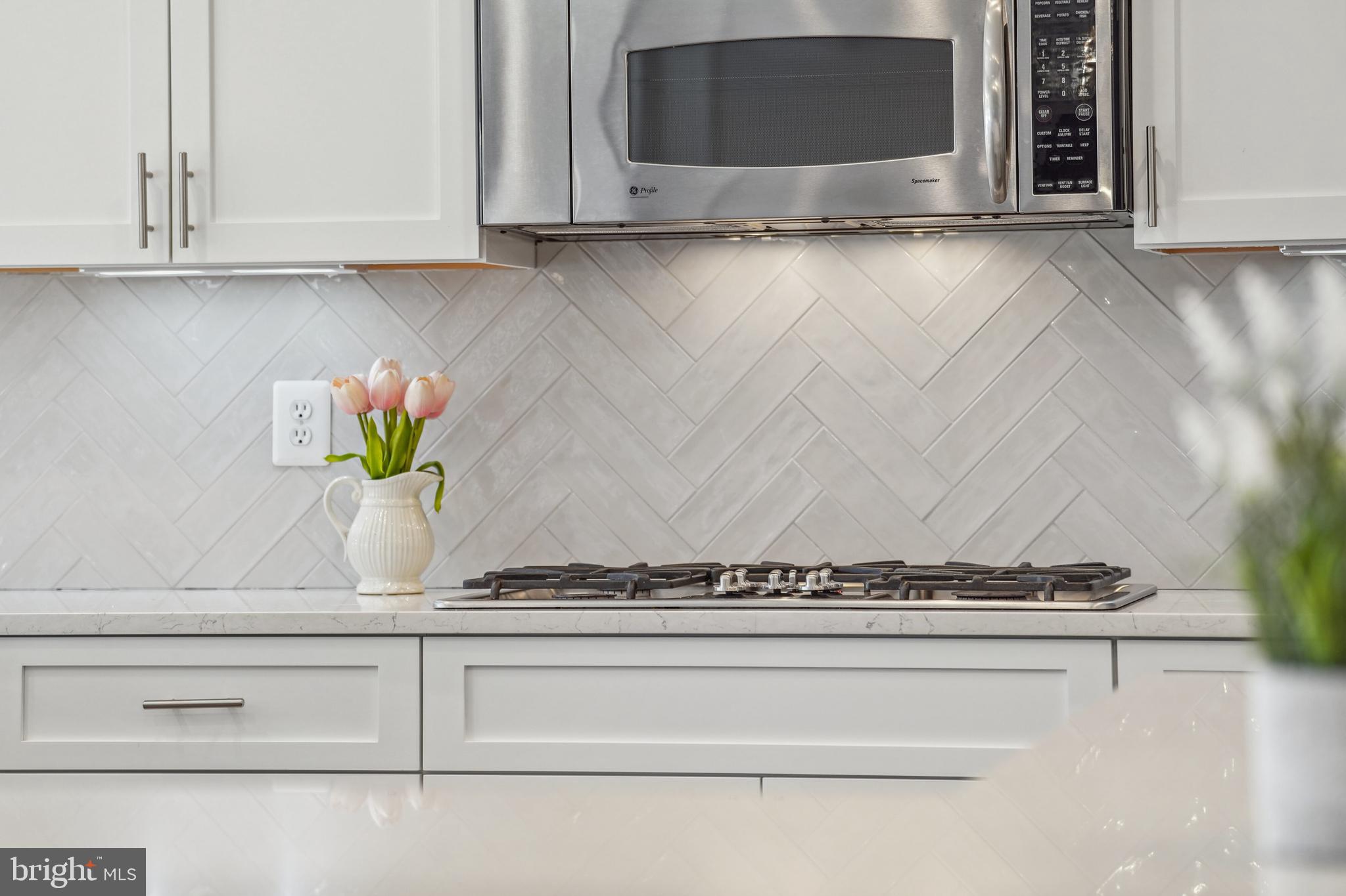 RED CEDAR - Residential