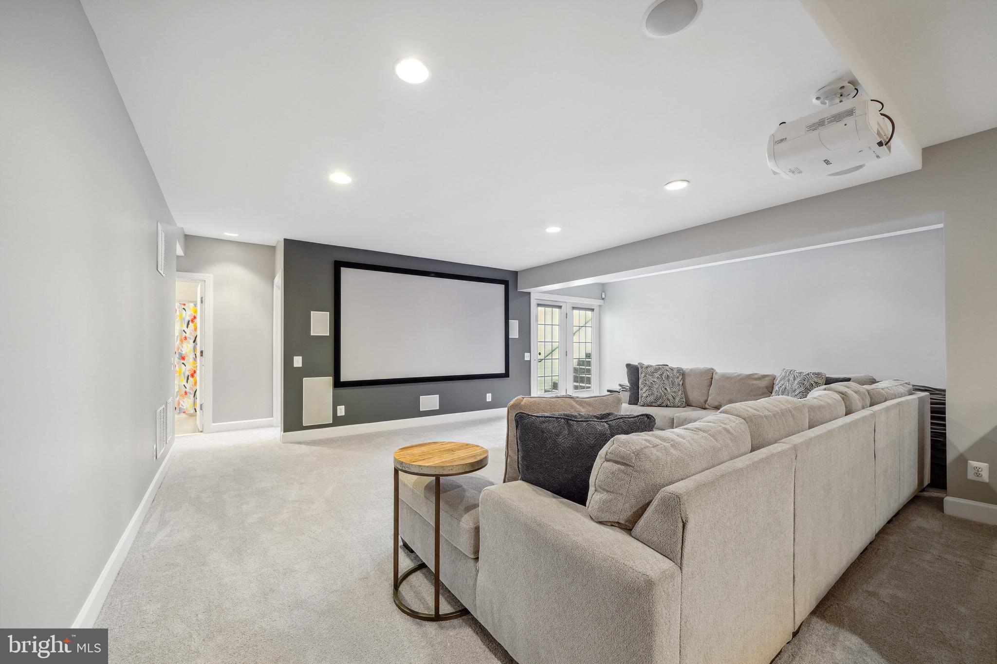 RED CEDAR - Residential