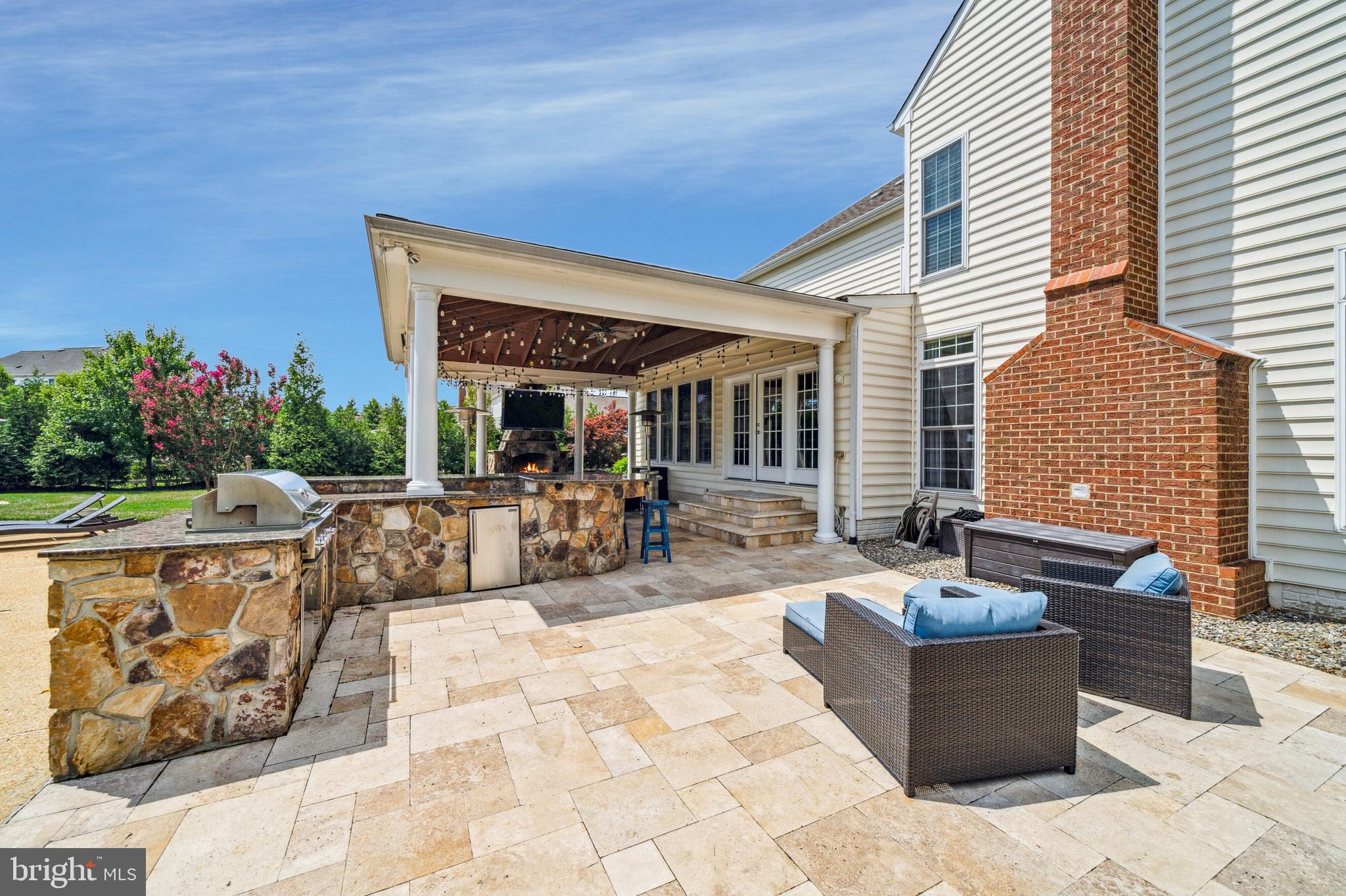 RED CEDAR - Residential